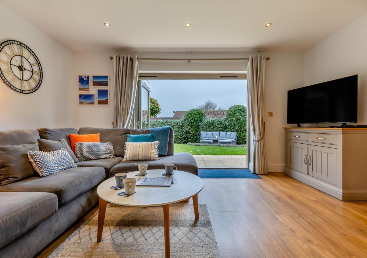 4 Bed in Blakeney oc-m30326 view 3