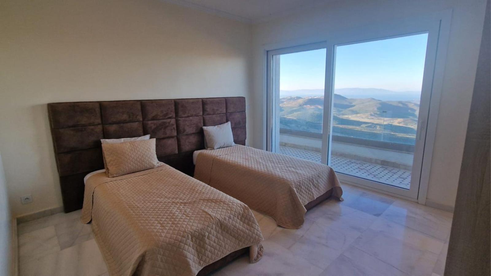 Villa Beni Mejmel avec vue exceptionnelle