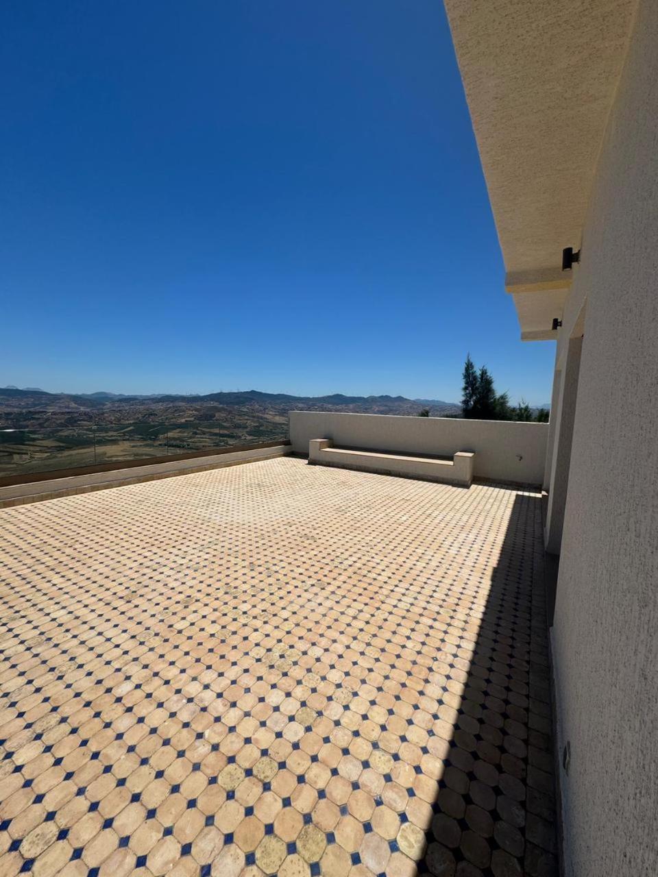 Villa Beni Mejmel avec vue exceptionnelle
