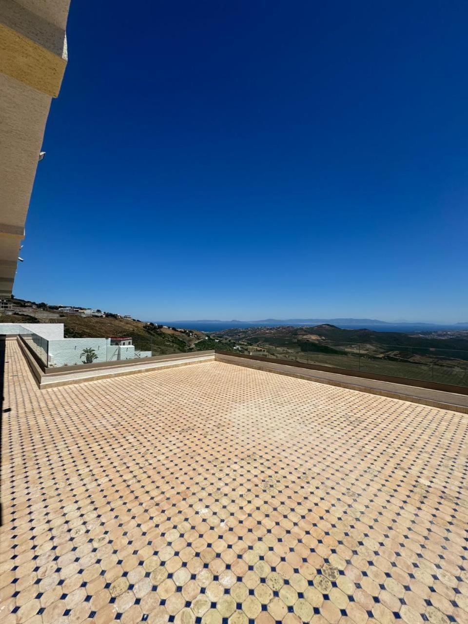 Villa Beni Mejmel avec vue exceptionnelle