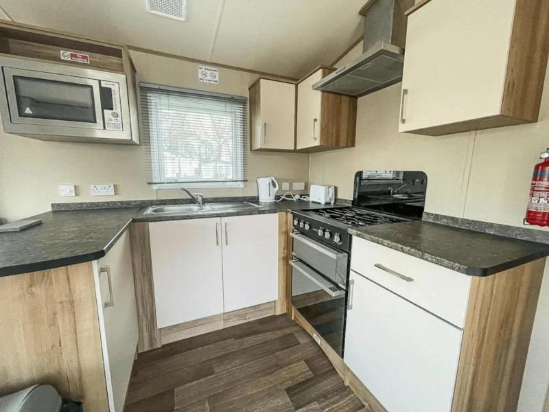 Marie Helene, 58 Mallard Carlton Meres Holiday Park view 4