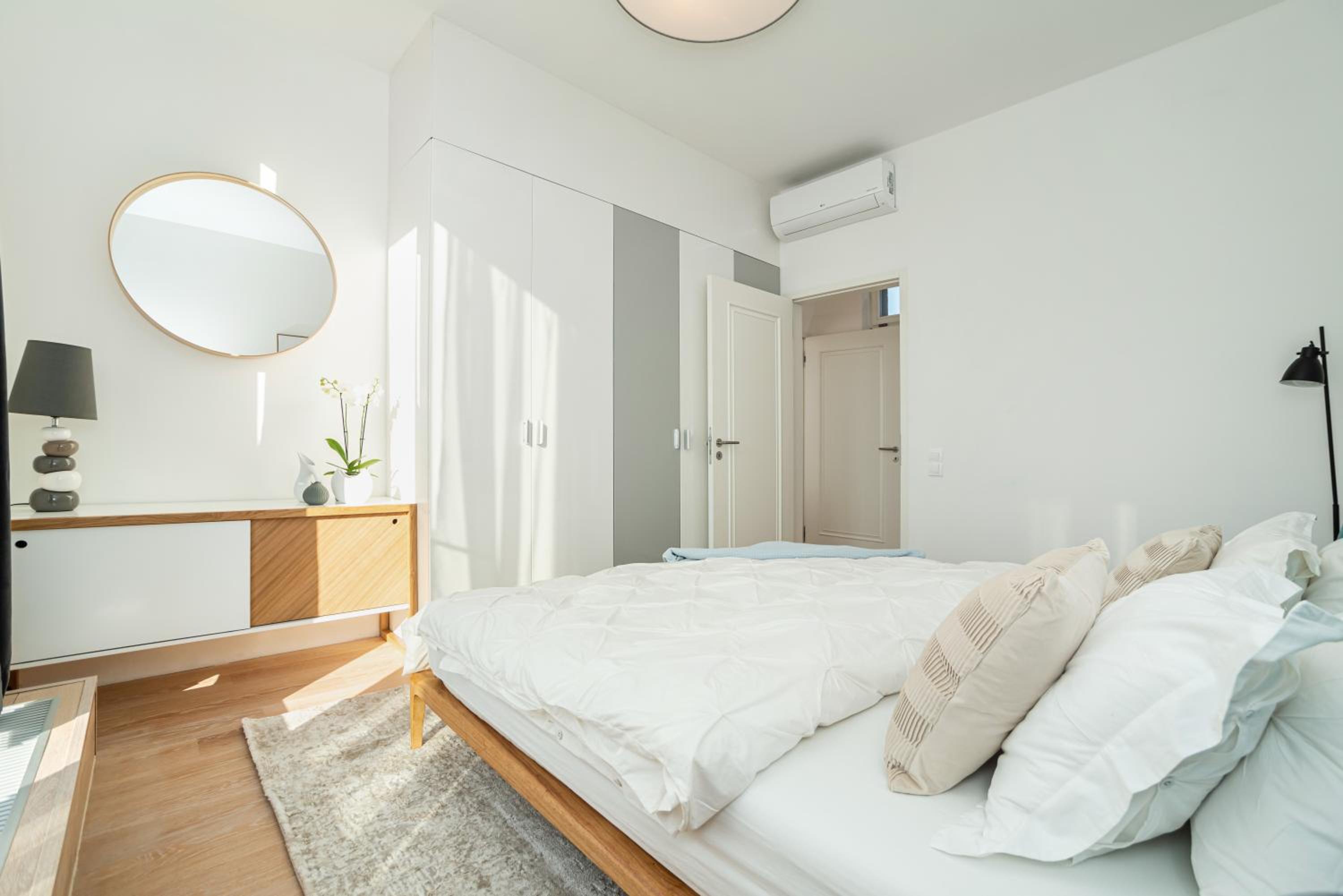 High-class rooftop apt. with spacious terrace