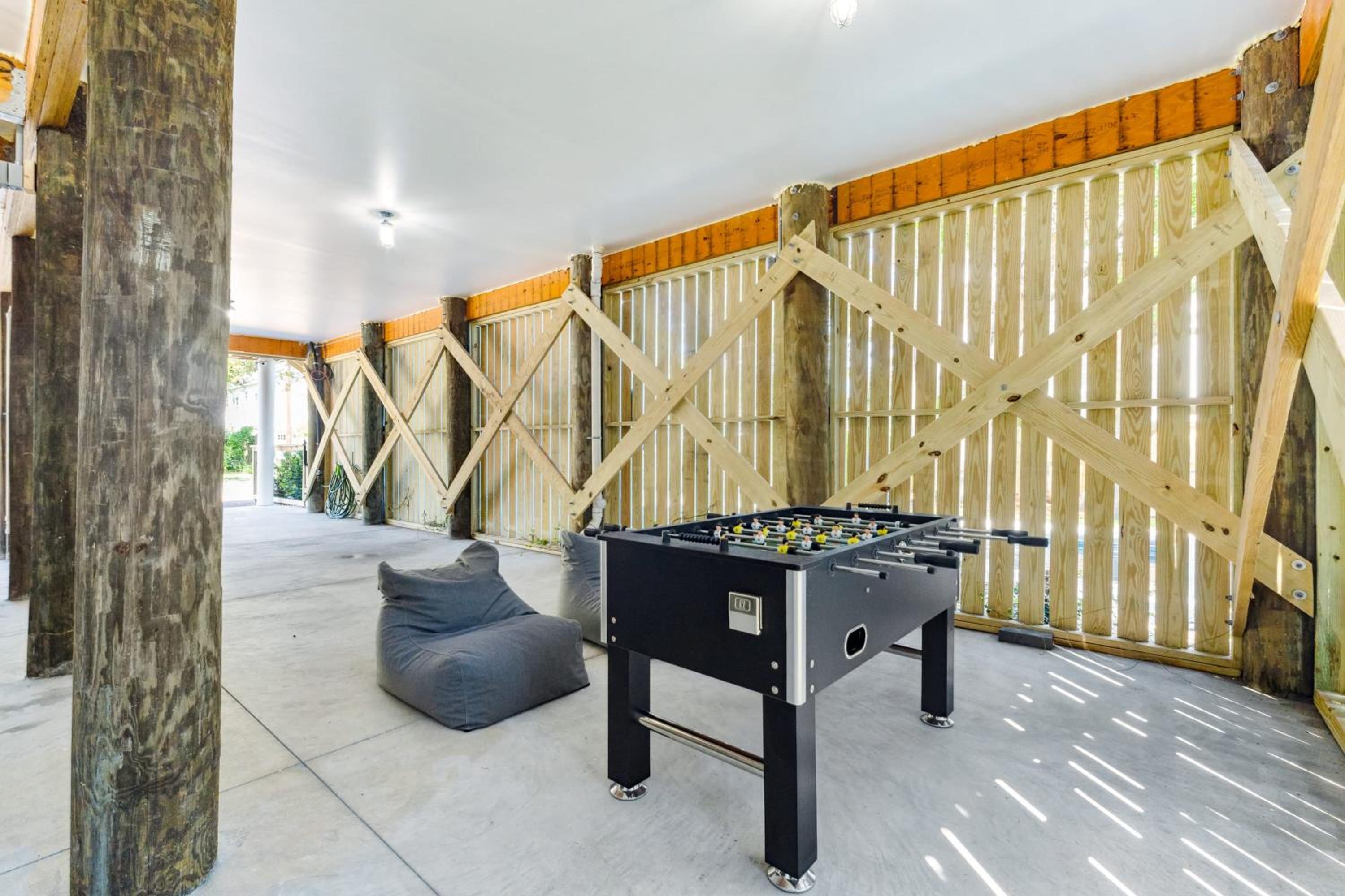Windward House by AvantStay Walk to Beach Restaurants Saltwater Pool