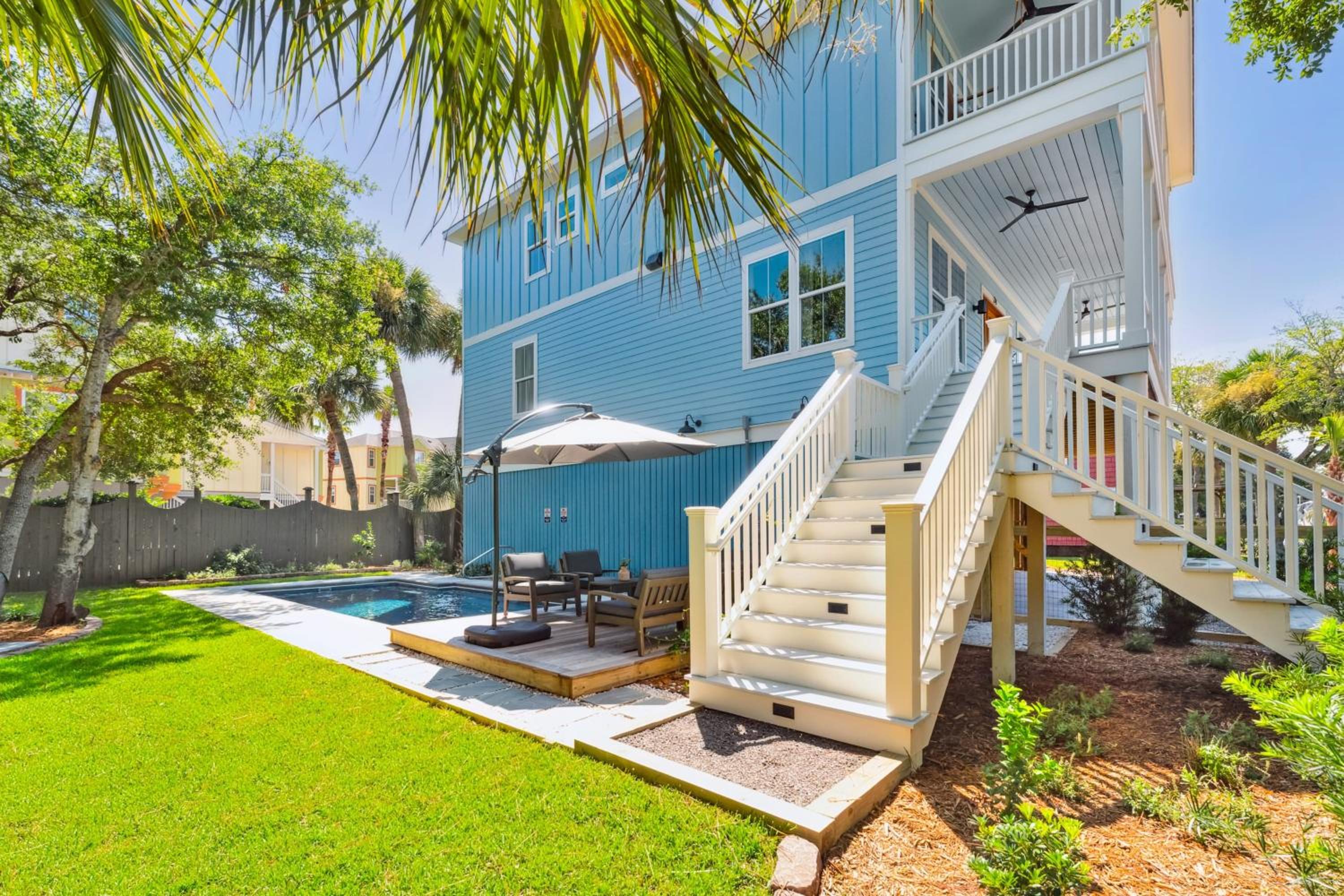Windward House by AvantStay Walk to Beach Restaurants Saltwater Pool