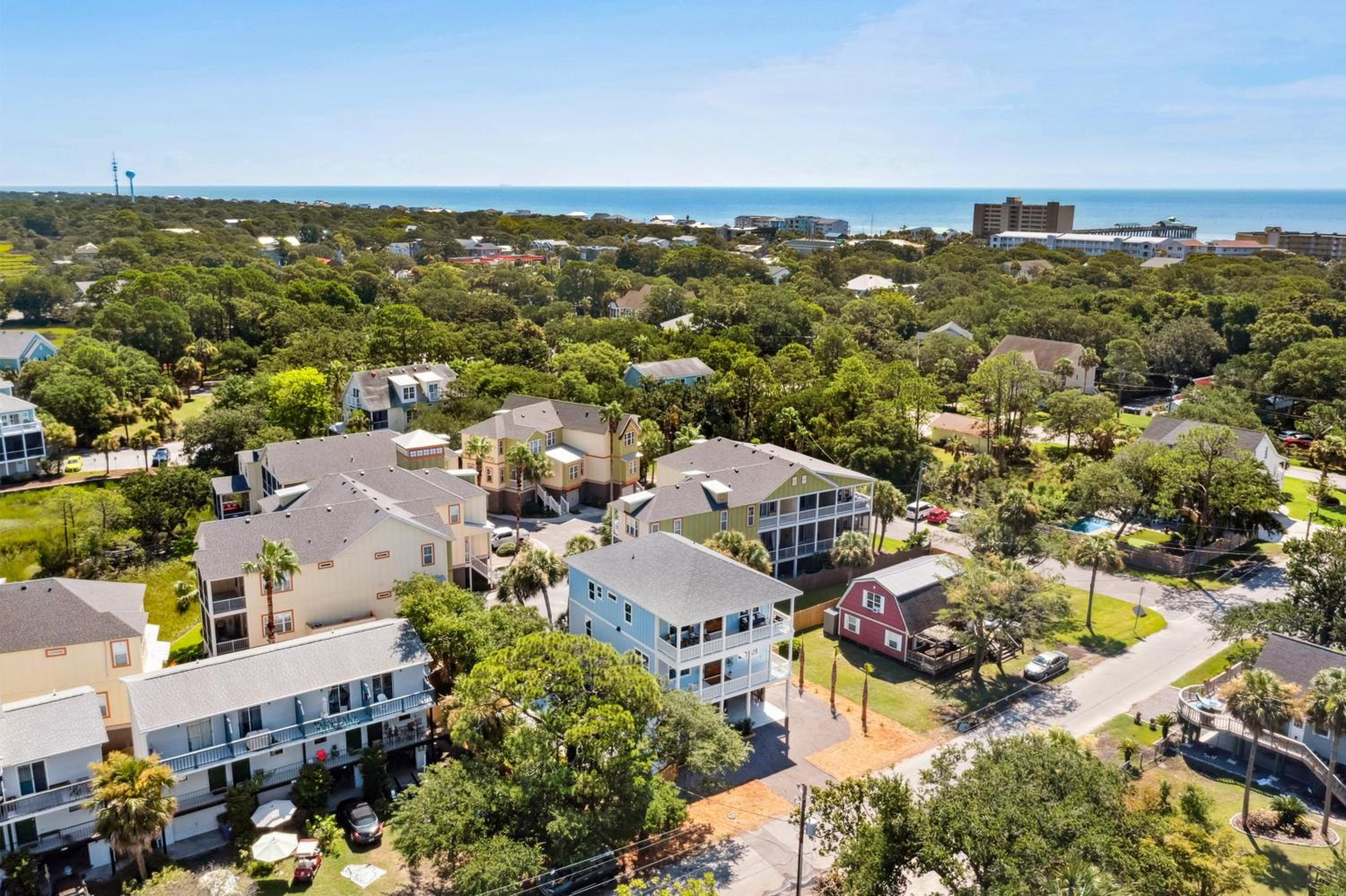 Windward House by AvantStay Walk to Beach Restaurants Saltwater Pool