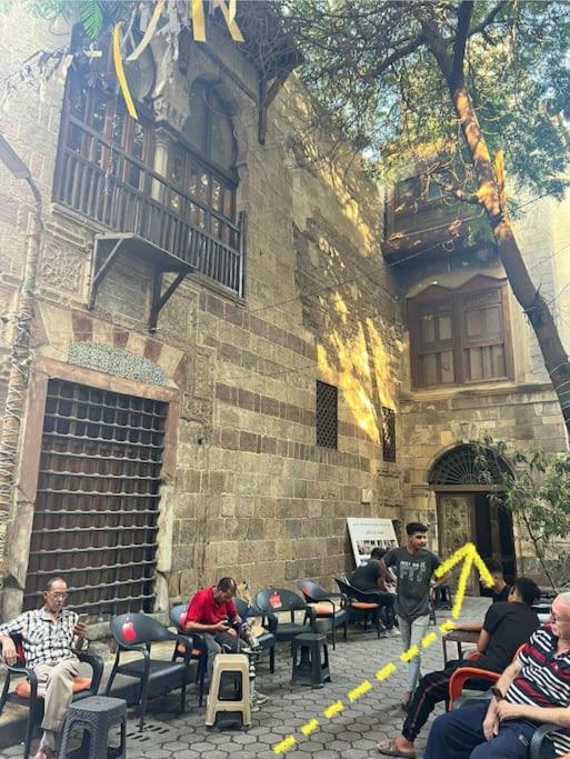 Private Room with Mashrabiya Windows in Historic Mamluk Palace - Bayt Yakan, Old Cairo
