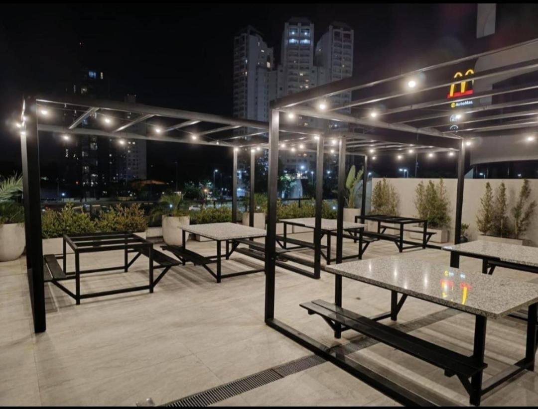 Brickell 2A Pileta