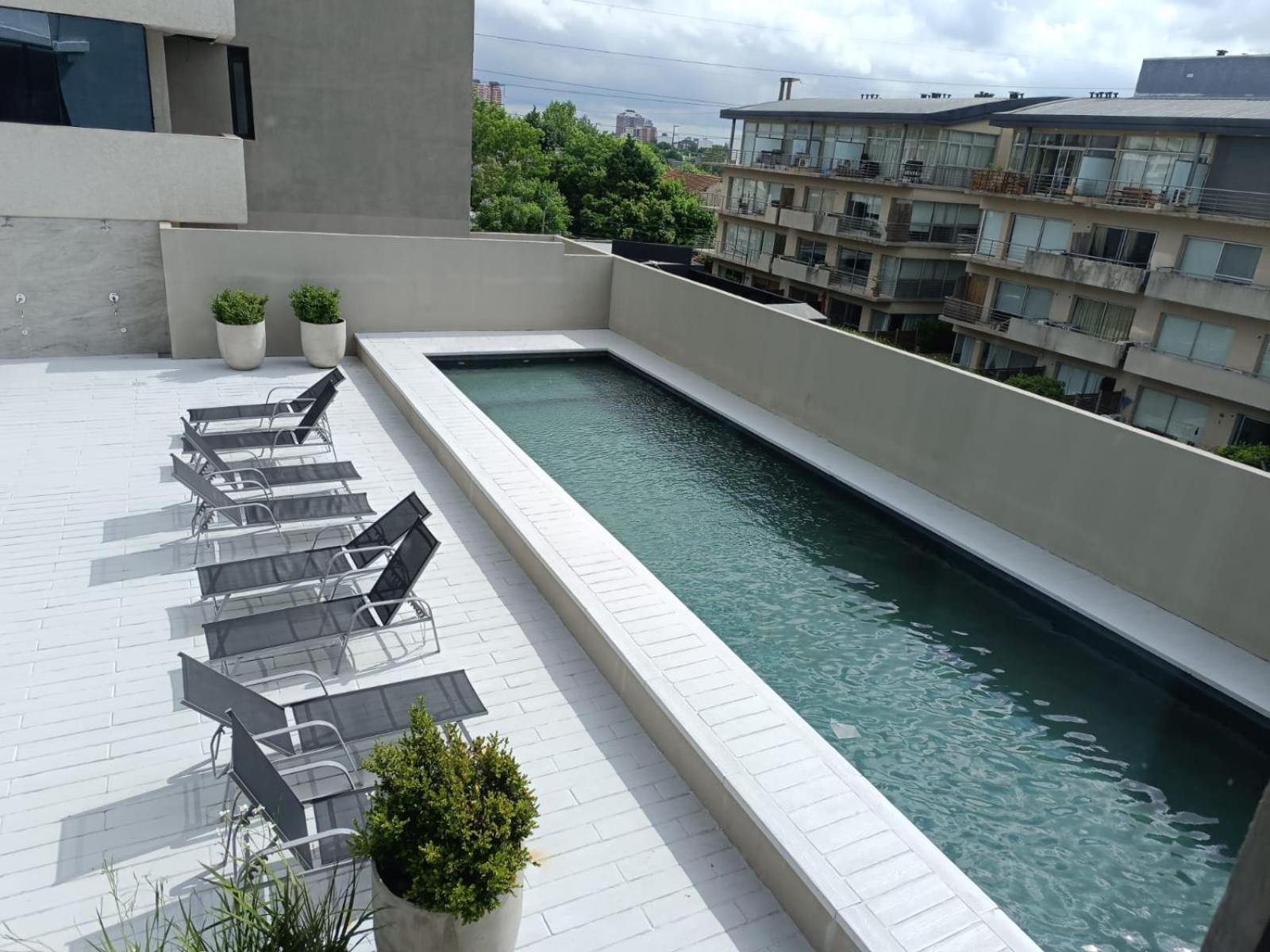 Brickell 2A Pileta