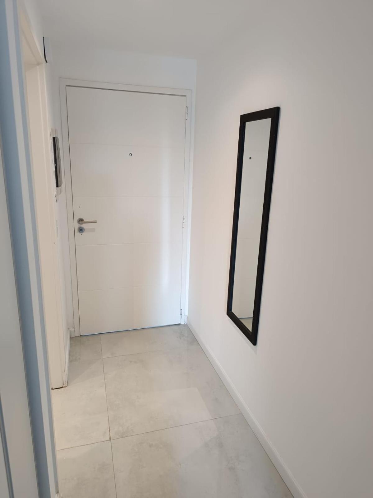 Brickell 2A Pileta