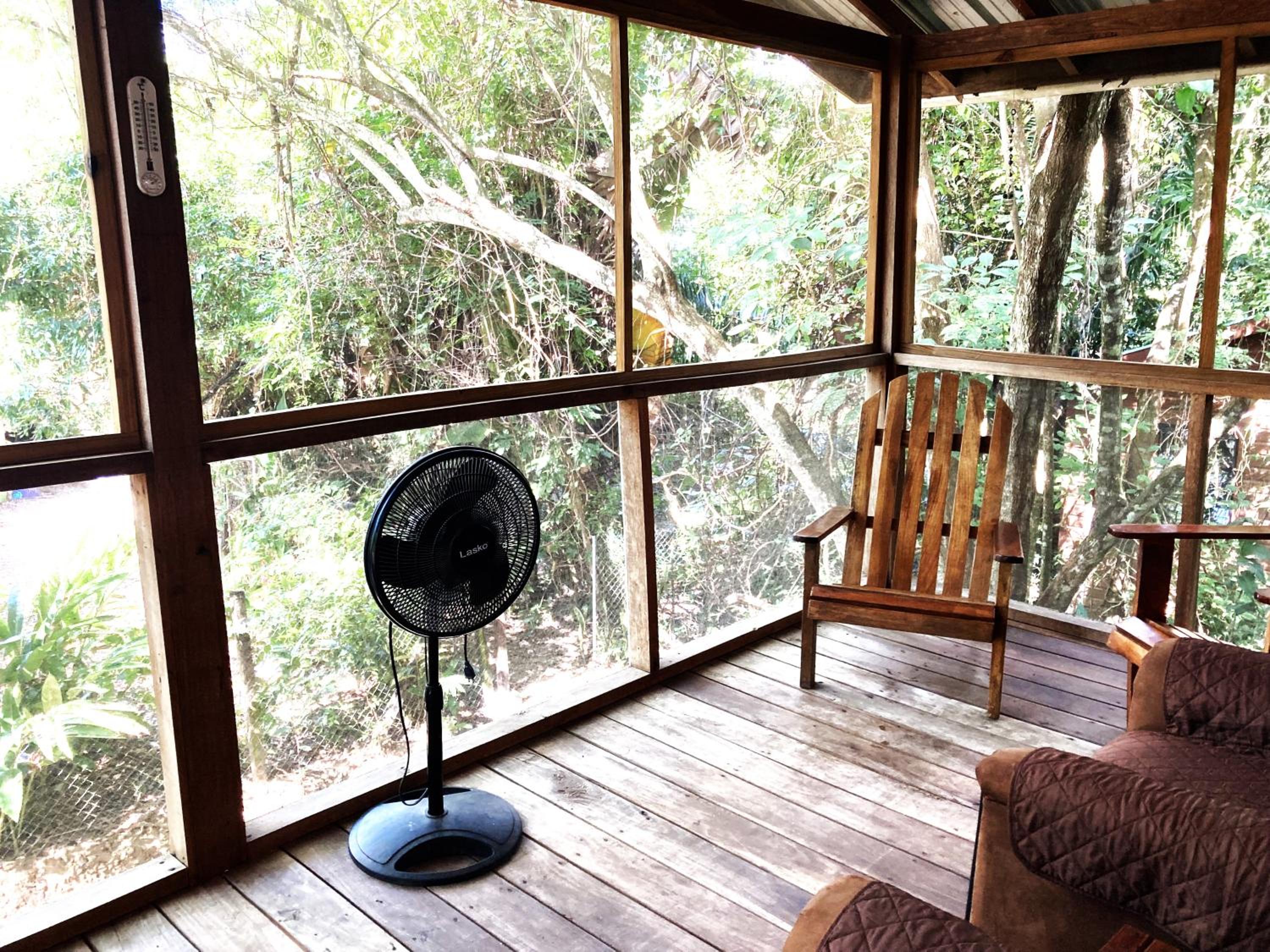 2BR Treetop Cottage Tropical Adventure, Maya Ruins San Ignacio Center Nearby