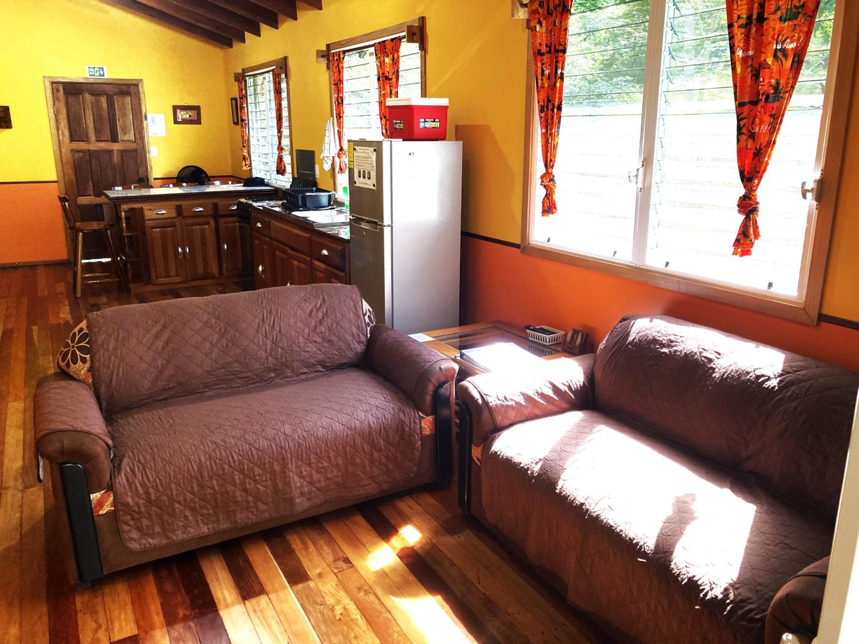 2BR Treetop Cottage Tropical Adventure, Maya Ruins San Ignacio Center Nearby