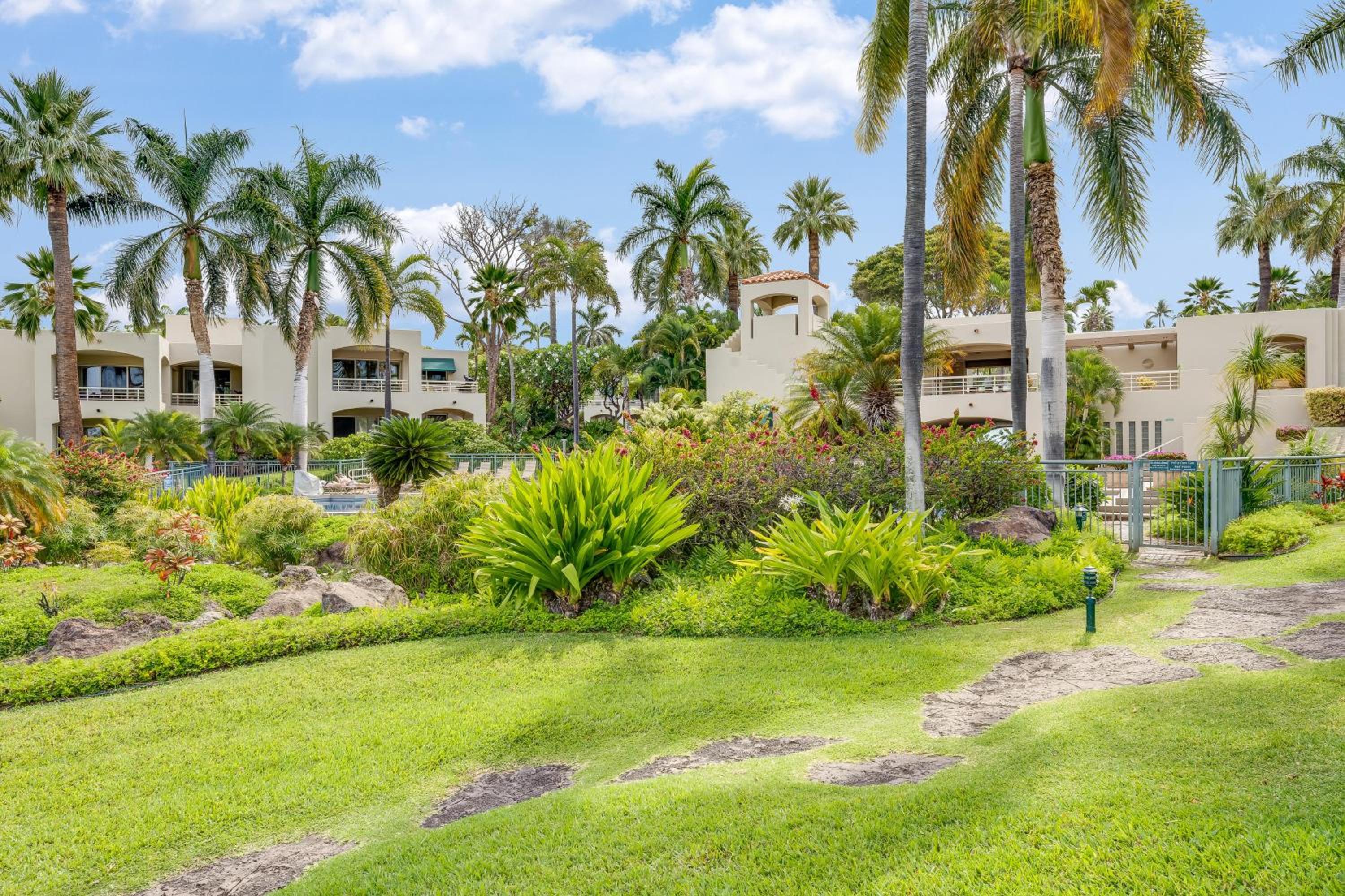 Palms at Wailea 1306 · PAW 1306 Remodeled Wailea 2BD w AC Pool O