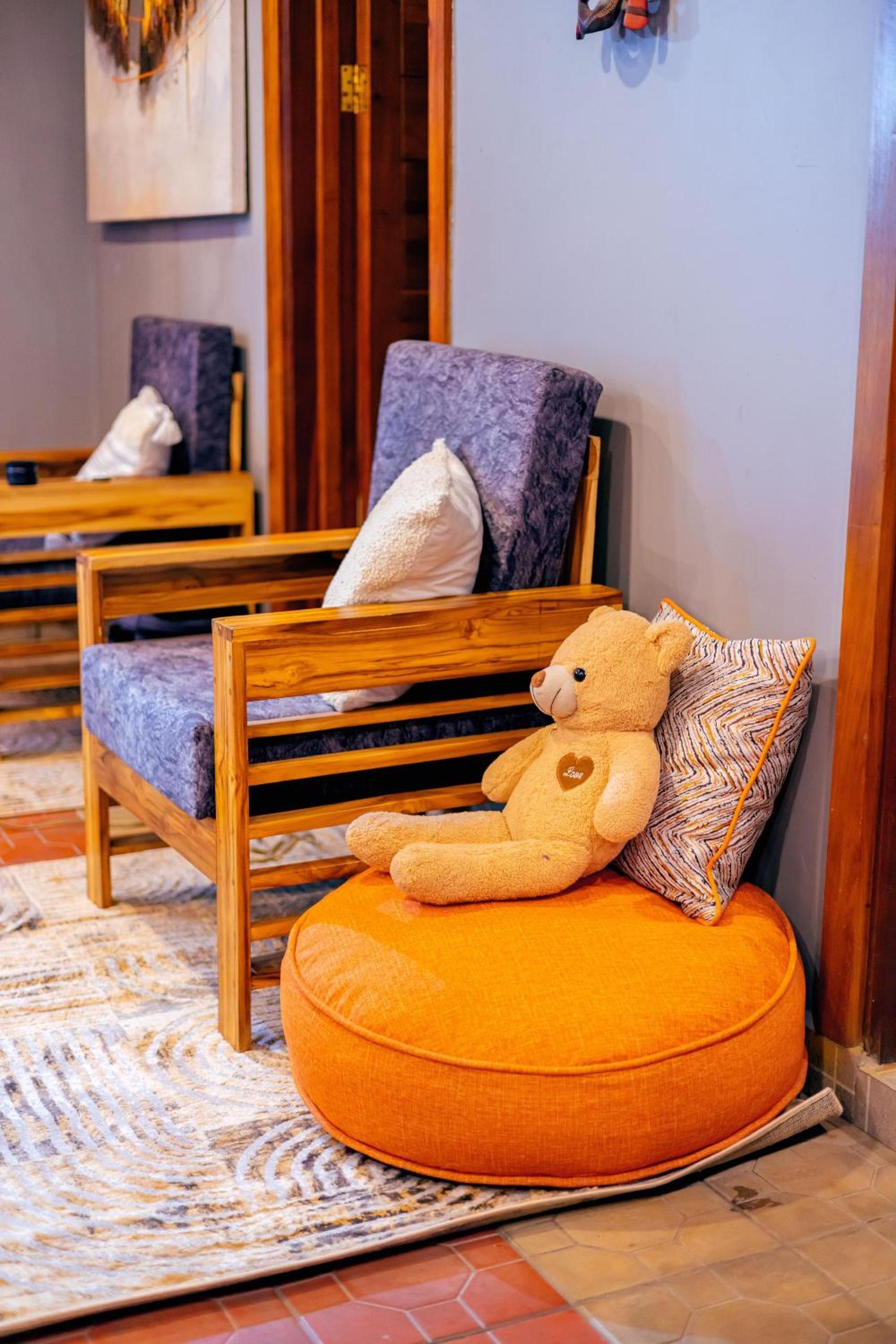 Swahili Home view 3