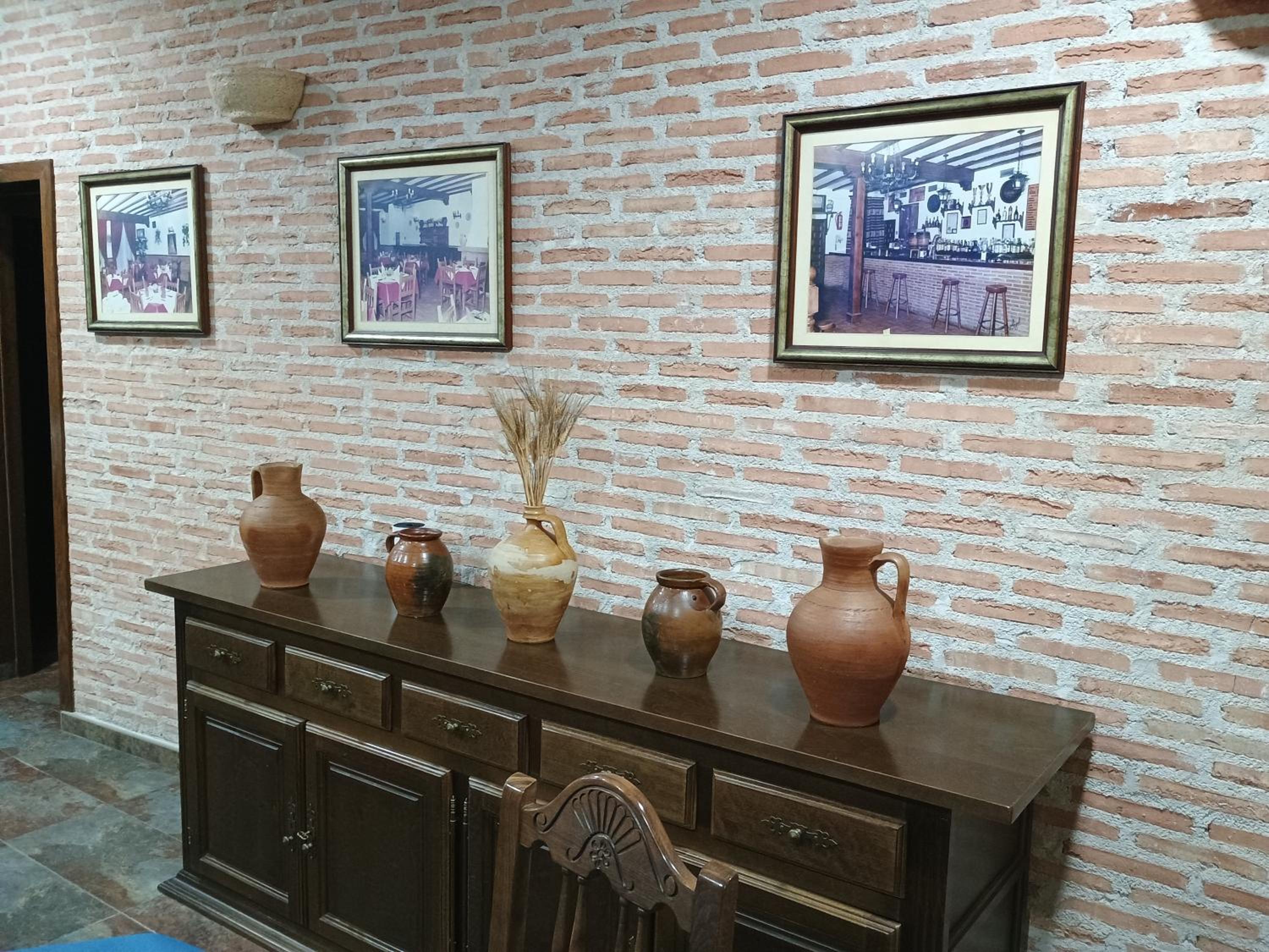 Hostal La RoDa