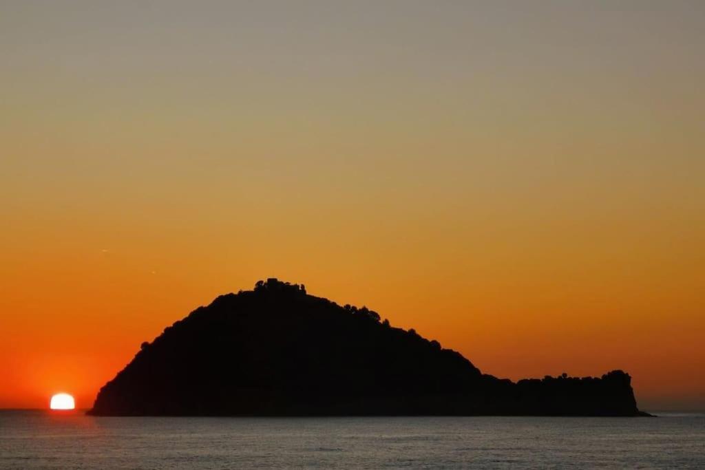 Splendido trilocale vista mare Albenga
