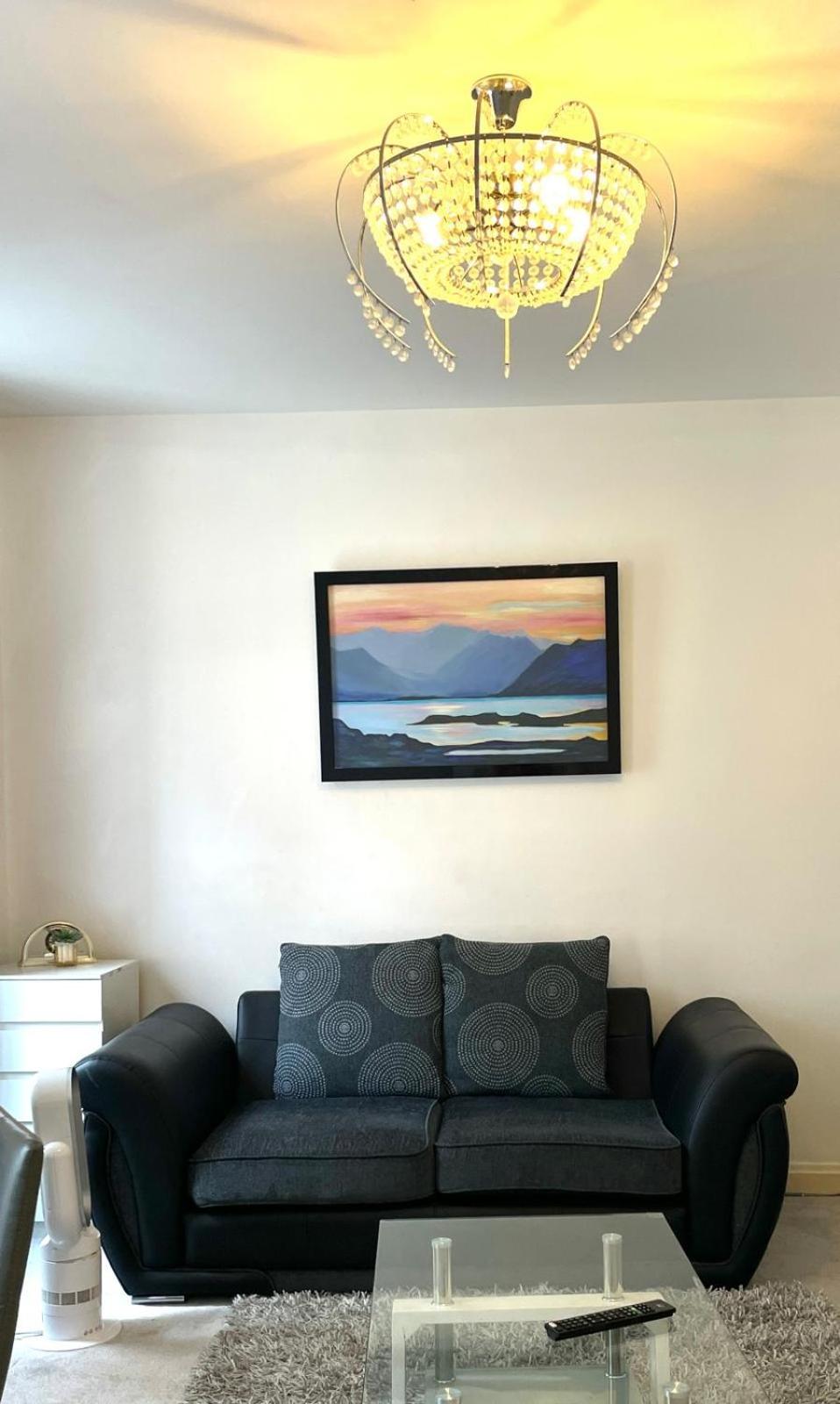 Luxurious Westminster Flat Perfect for Families & Business Travelers, Steps to Landmarks!