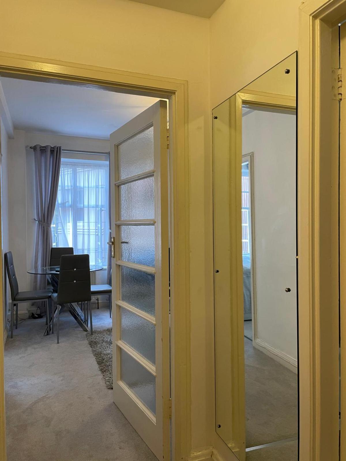 Luxurious Westminster Flat Perfect for Families & Business Travelers, Steps to Landmarks!