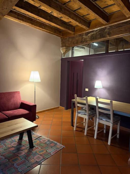 Roel Apartments Ponte Pietra view 3