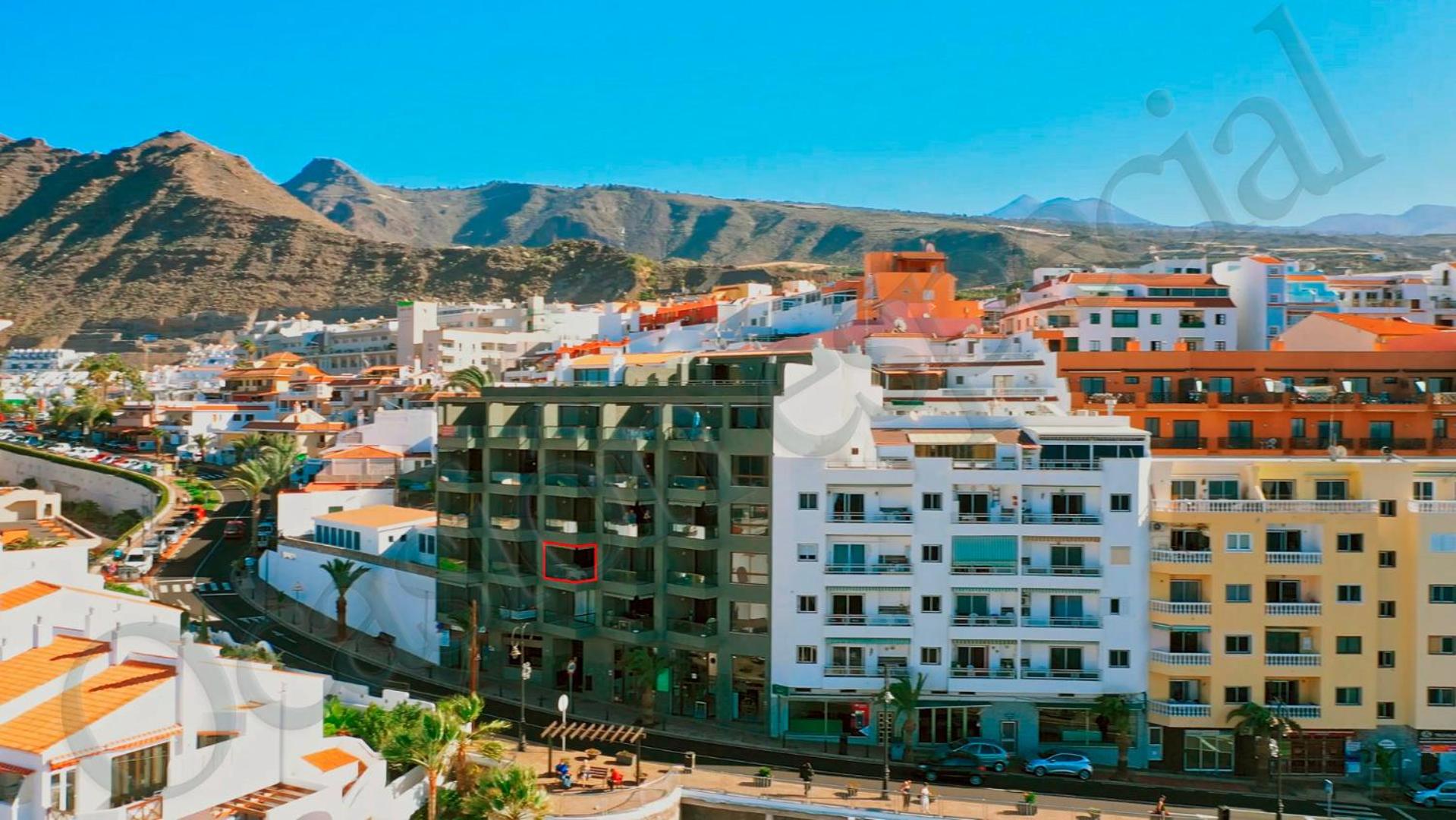 Apartamentos Lago Oceanfront with Los Gigantes and La Gomera Views