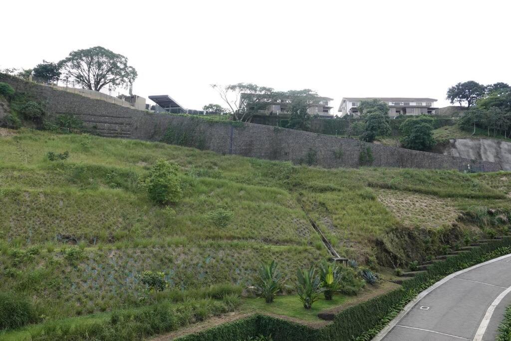WIFI AC parking Serene, Relaxation in Escazu