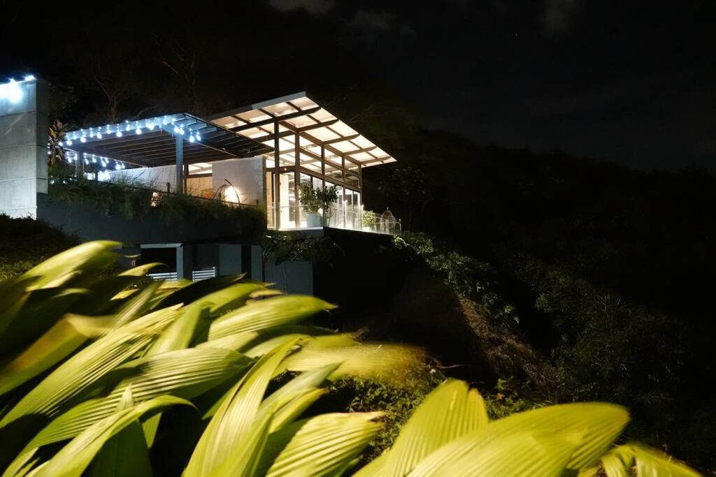WIFI AC parking Serene, Relaxation in Escazu