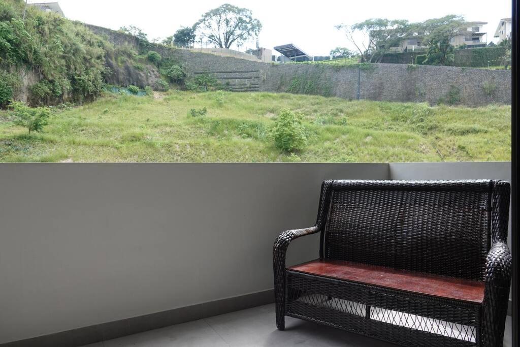 WIFI AC parking Serene, Relaxation in Escazu