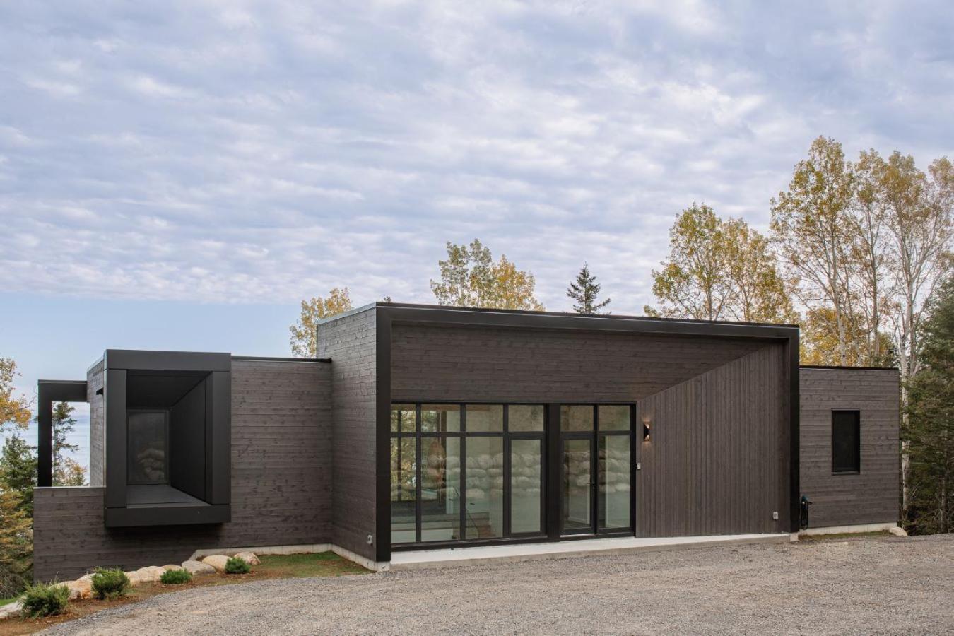 Le Ruisseau: luxurious villa in Charlevoix.