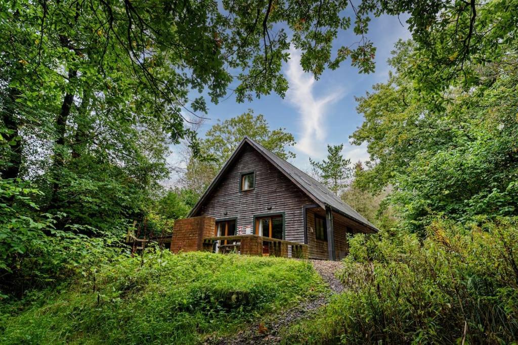 Ellastone, woodland lodge with hot tub for 8 view 2