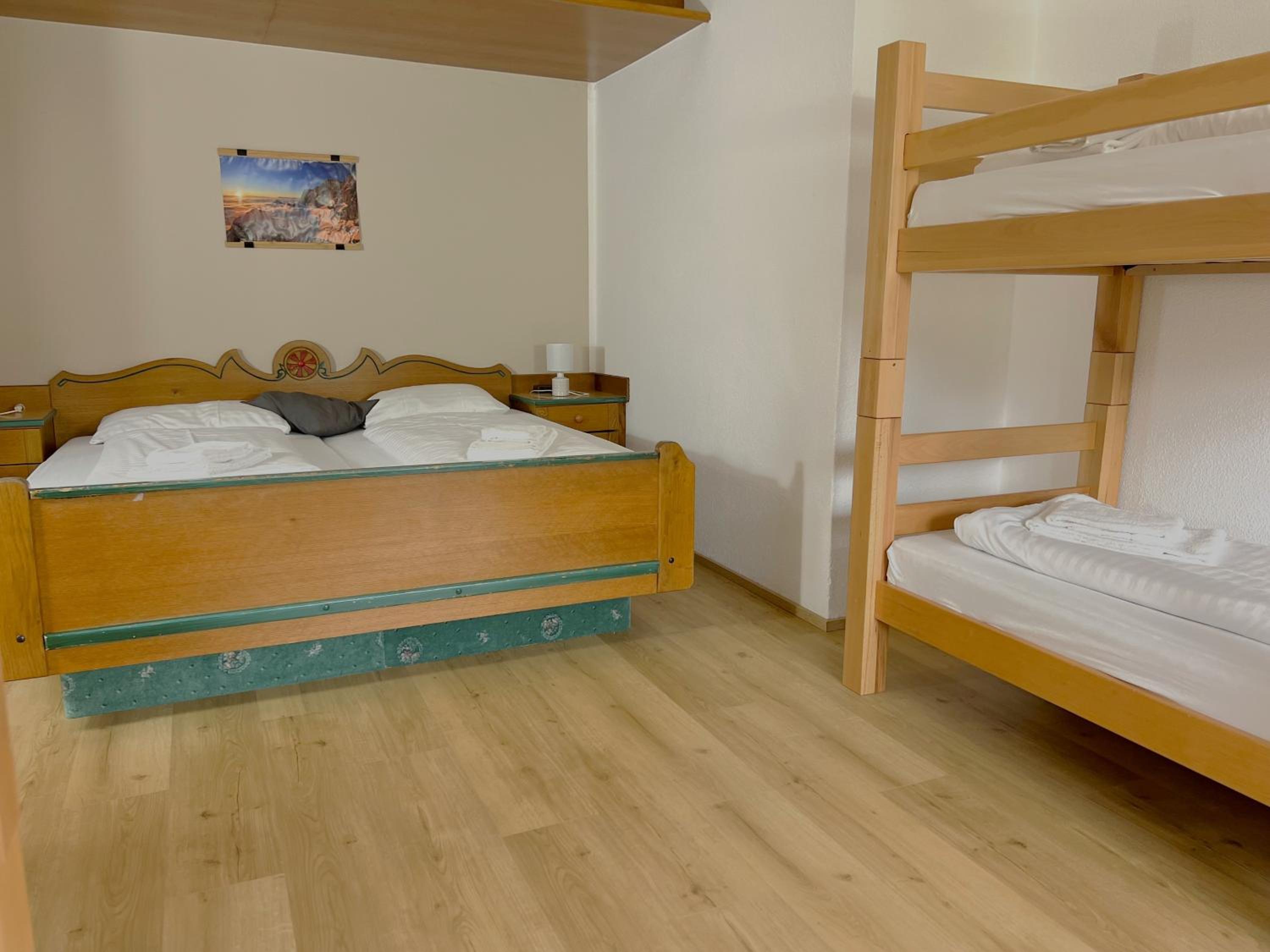 Mountain Hotel & Hostel