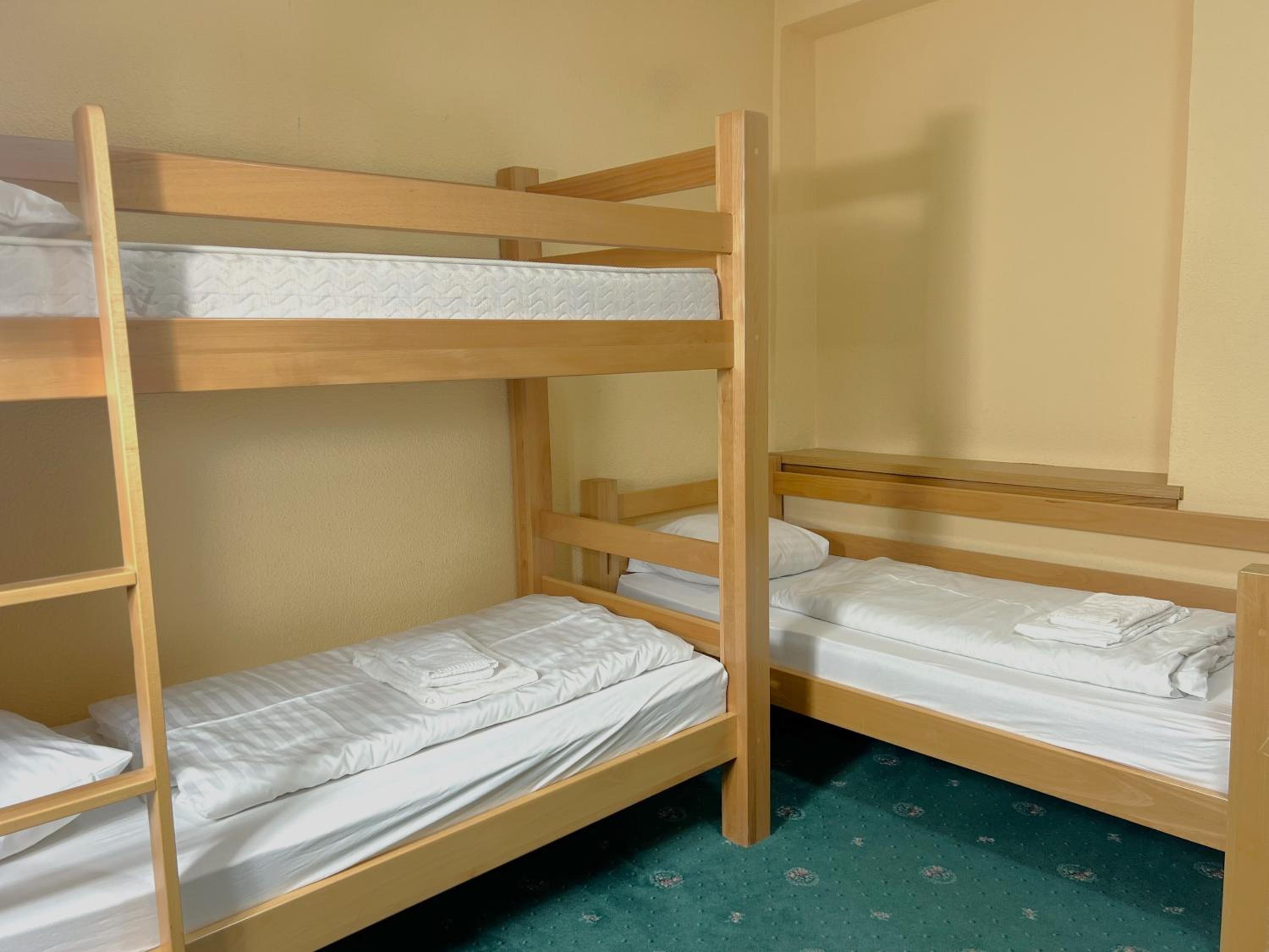 Mountain Hotel & Hostel