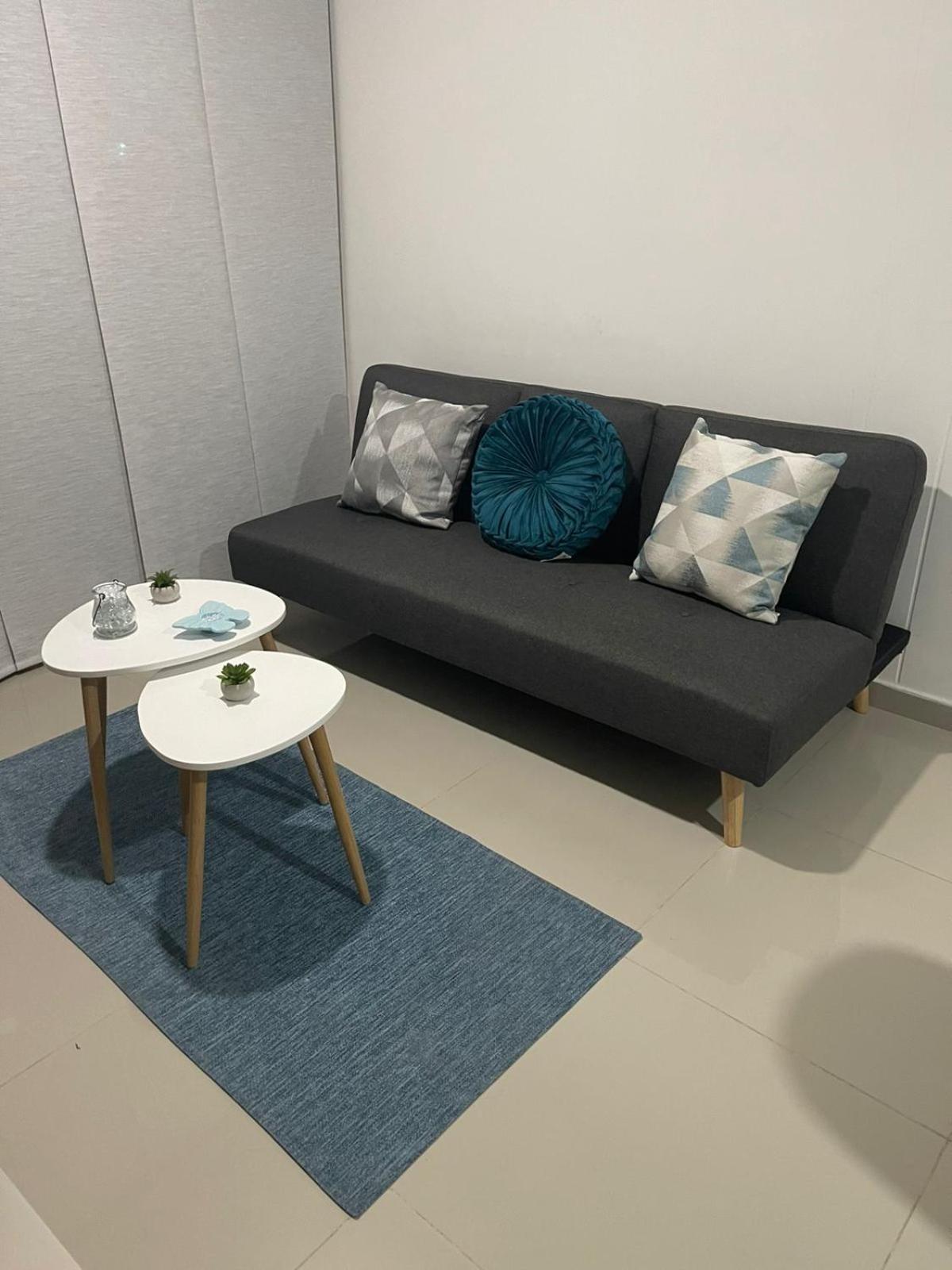 APARTAMENTO DE LUJO con AIRE ACONDICIONADO 5 min del rio Guatapurí centro comercial y parque de la leyenda vallenata
