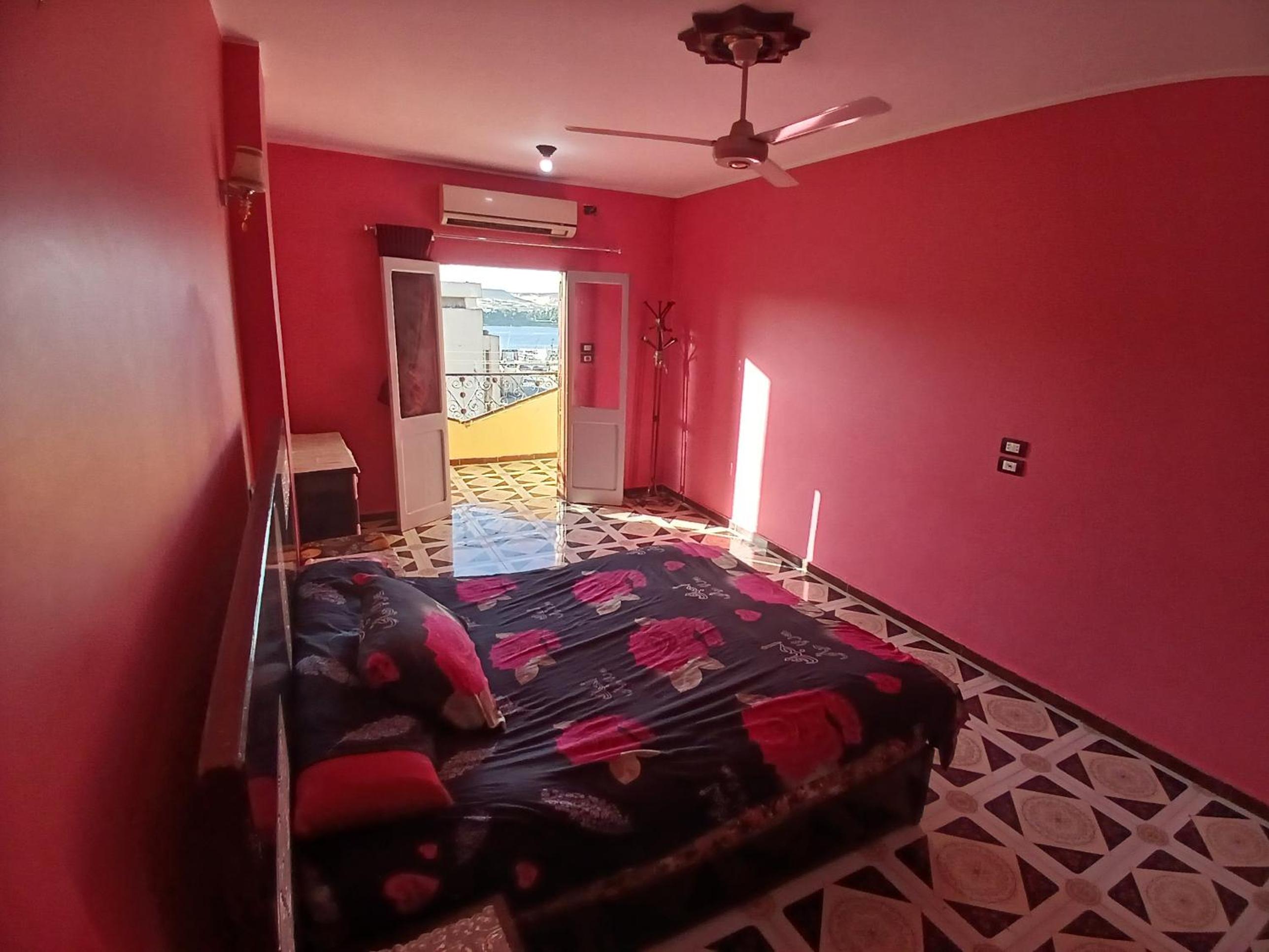 Karam Nile View apartment