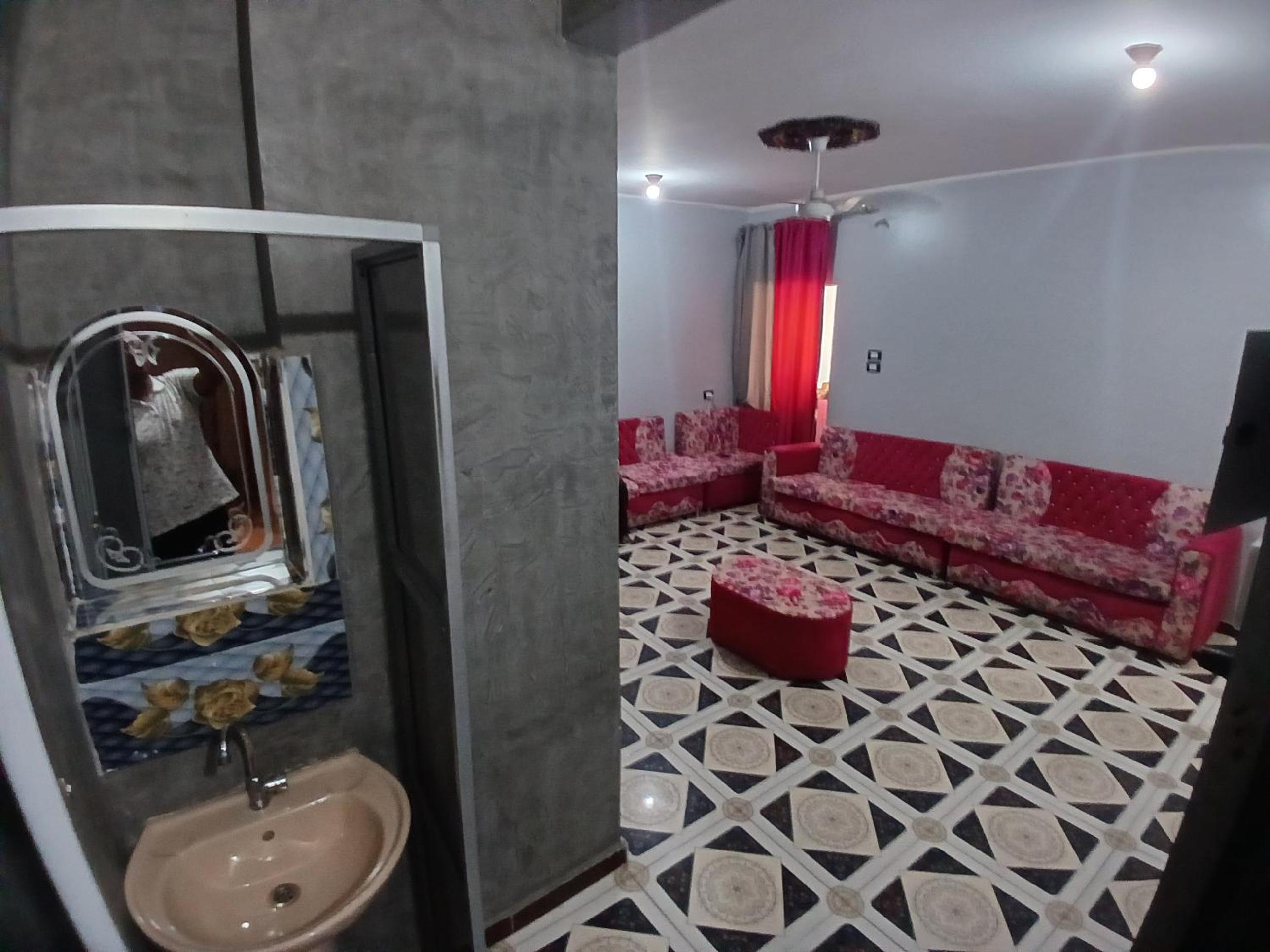 Karam Nile View apartment