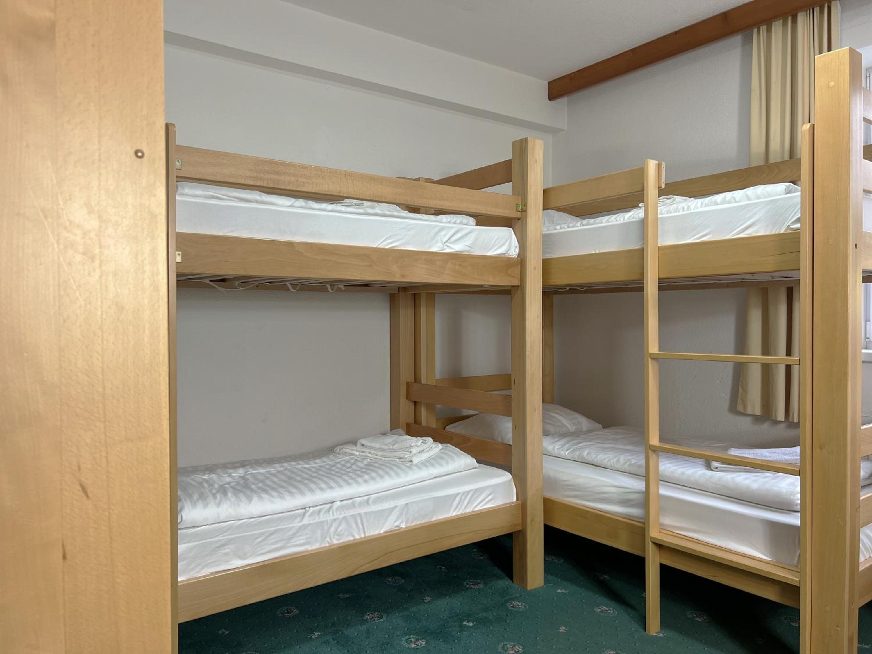 Mountain Hotel & Hostel