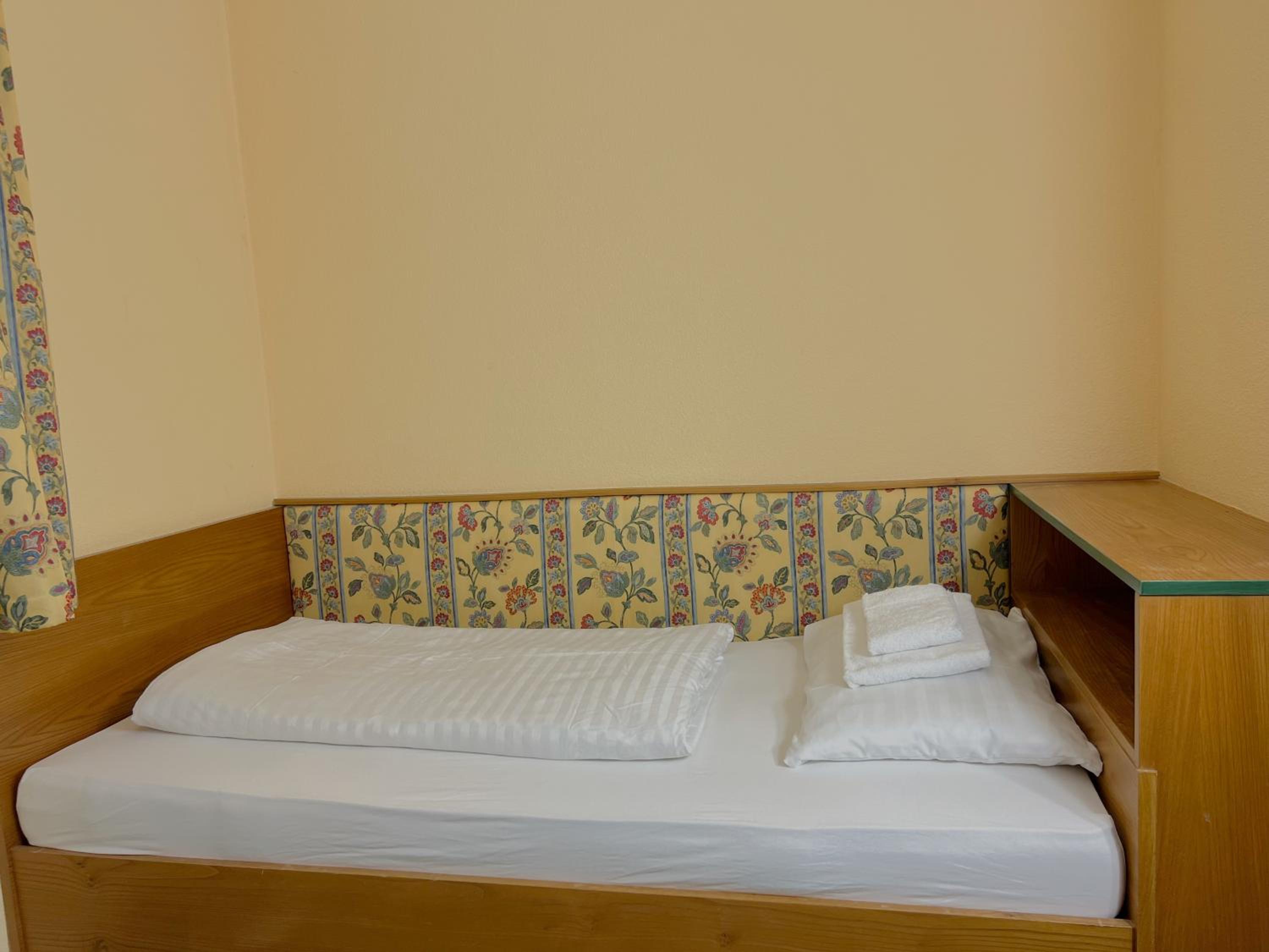 Mountain Hotel & Hostel