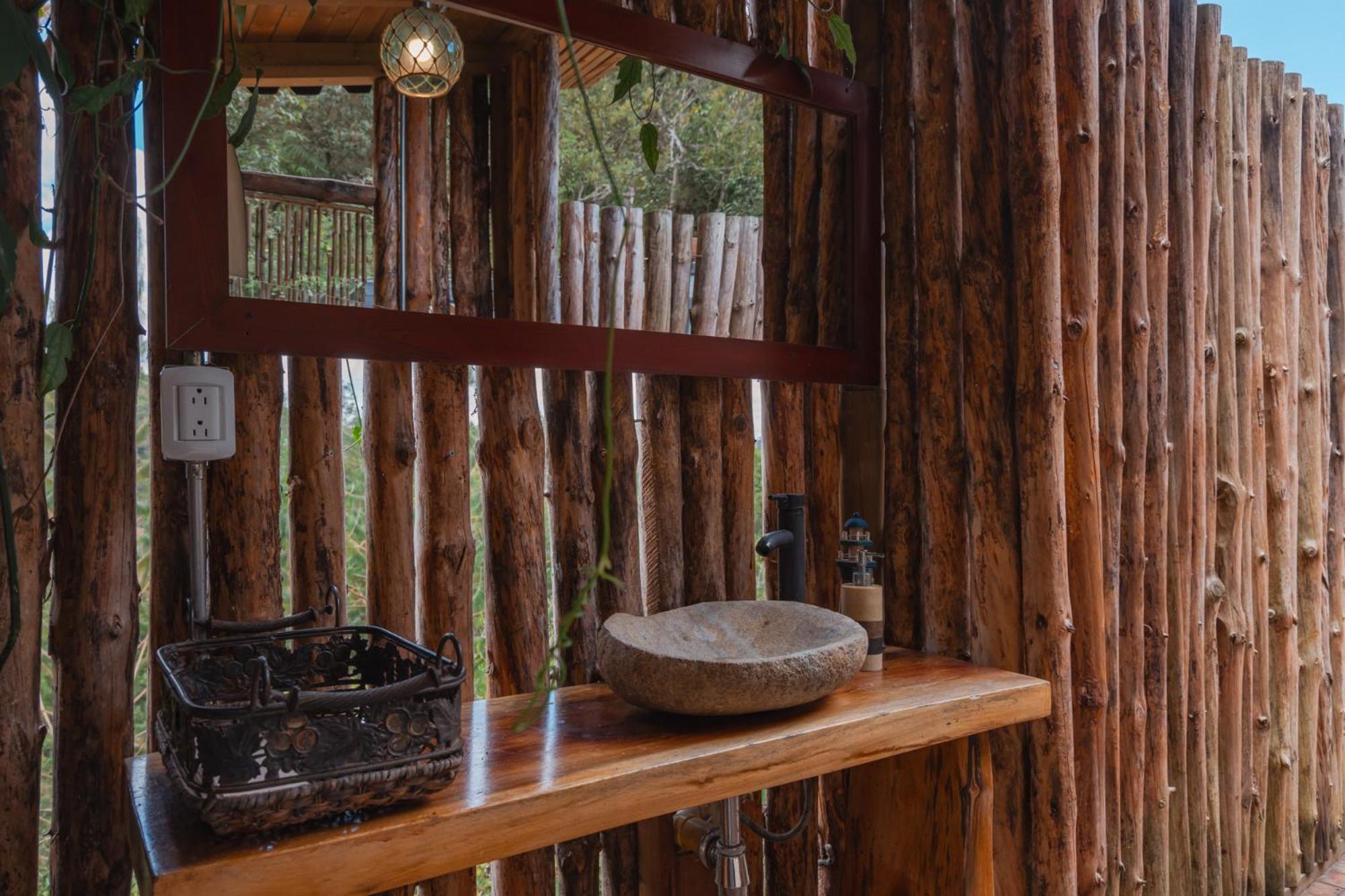 BubbleSky Glamping 40 min from Medellin - Property Image 43