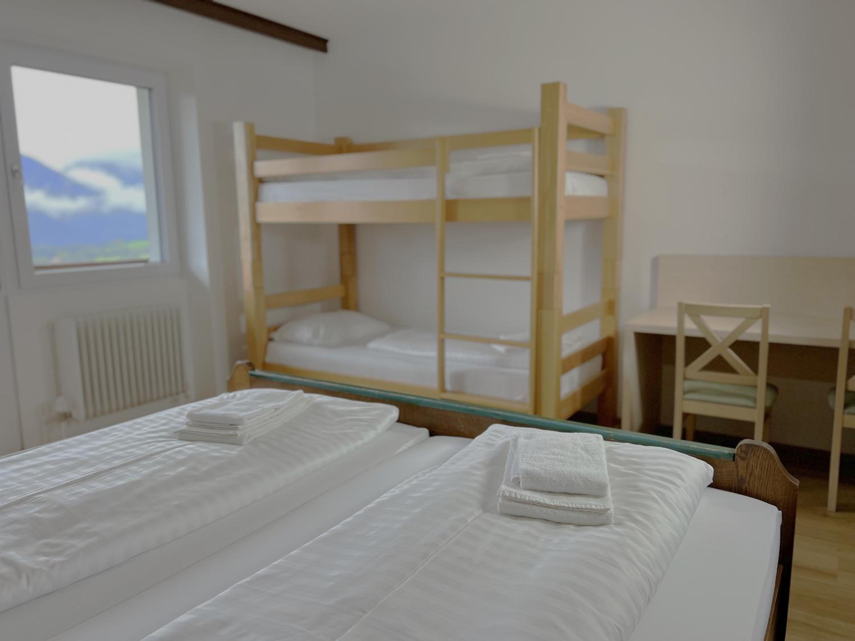 Mountain Hotel & Hostel