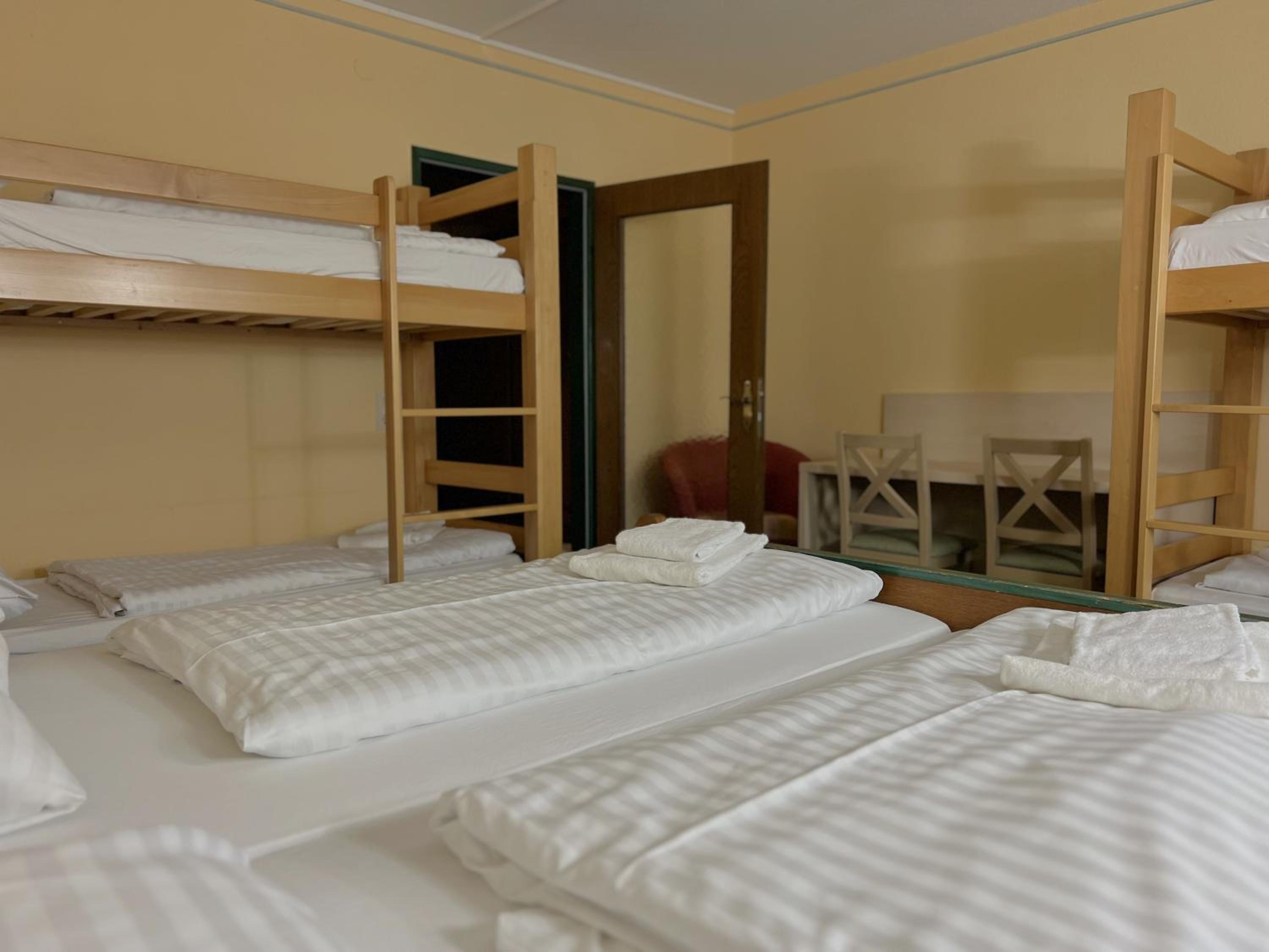 Mountain Hotel & Hostel