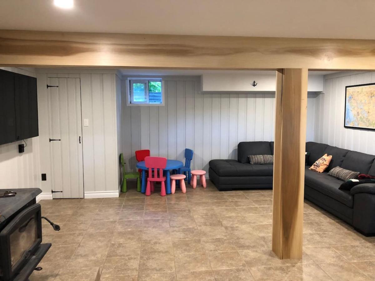 Muskoka Charm Beautiful four bedroom cottage