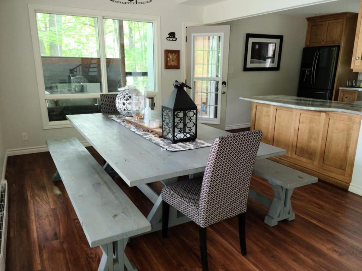 Muskoka Charm Beautiful four bedroom cottage
