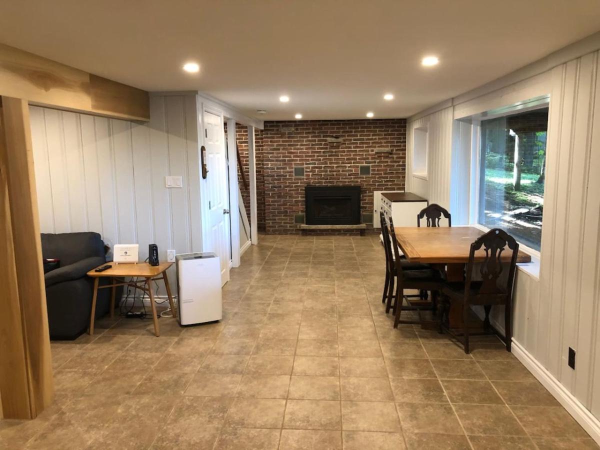 Muskoka Charm Beautiful four bedroom cottage