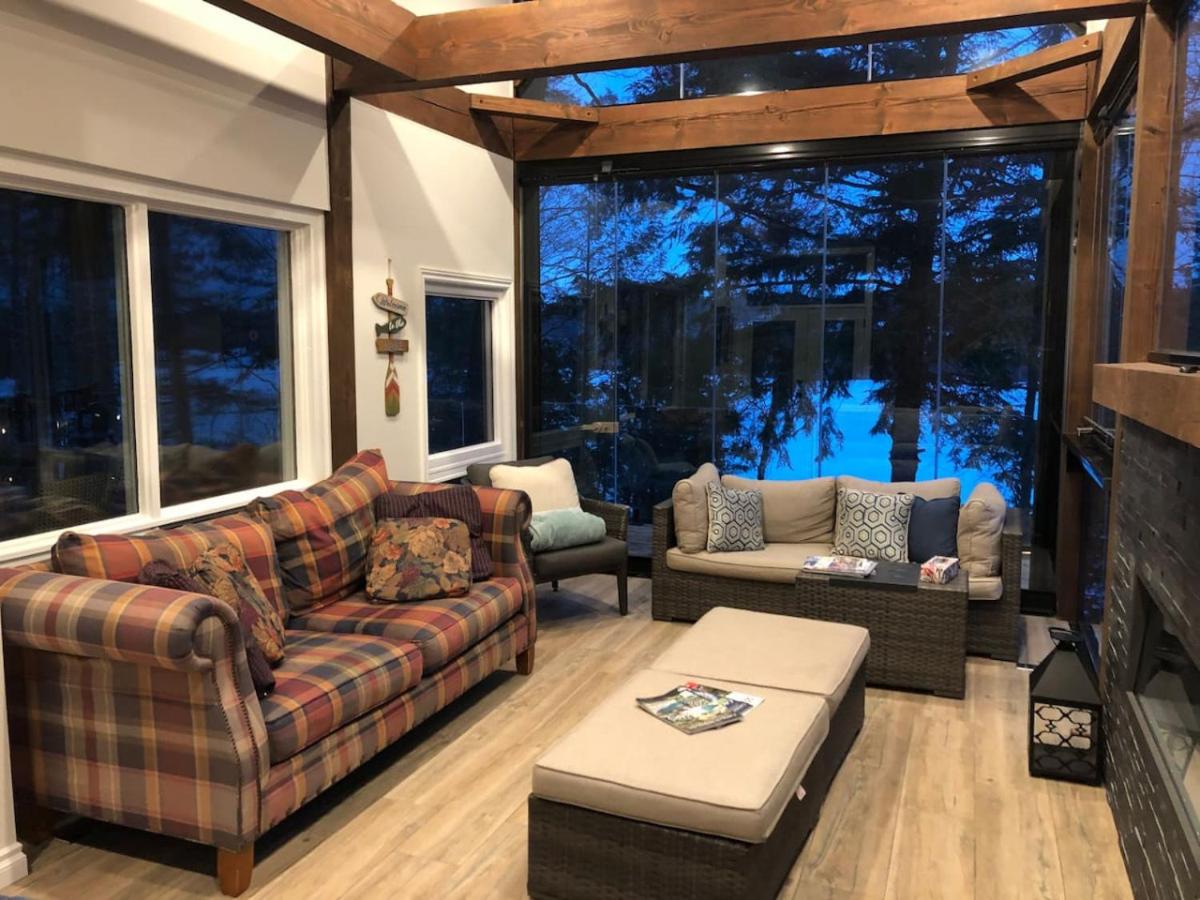 Muskoka Charm Beautiful four bedroom cottage