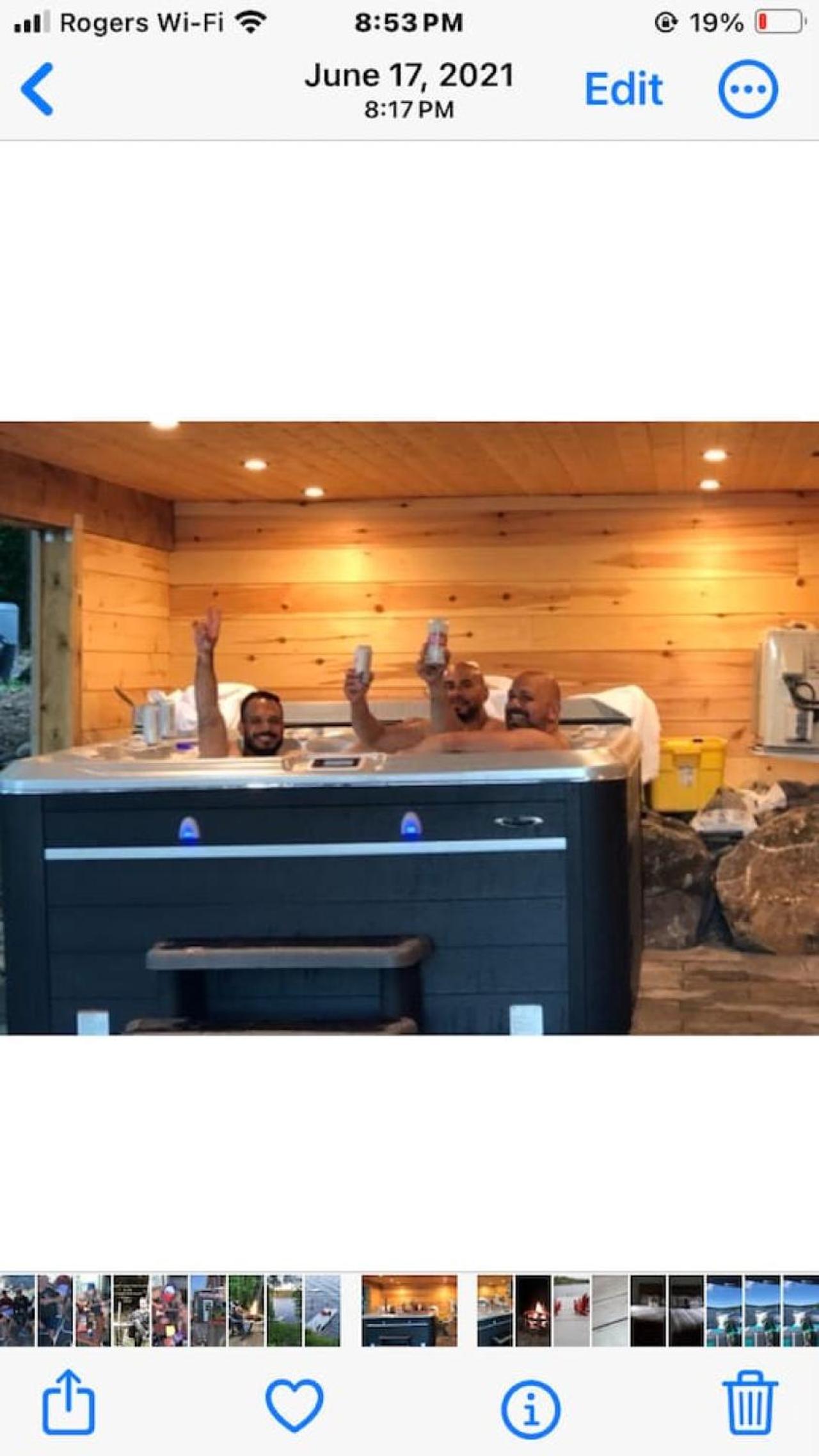 Muskoka Charm Beautiful four bedroom cottage