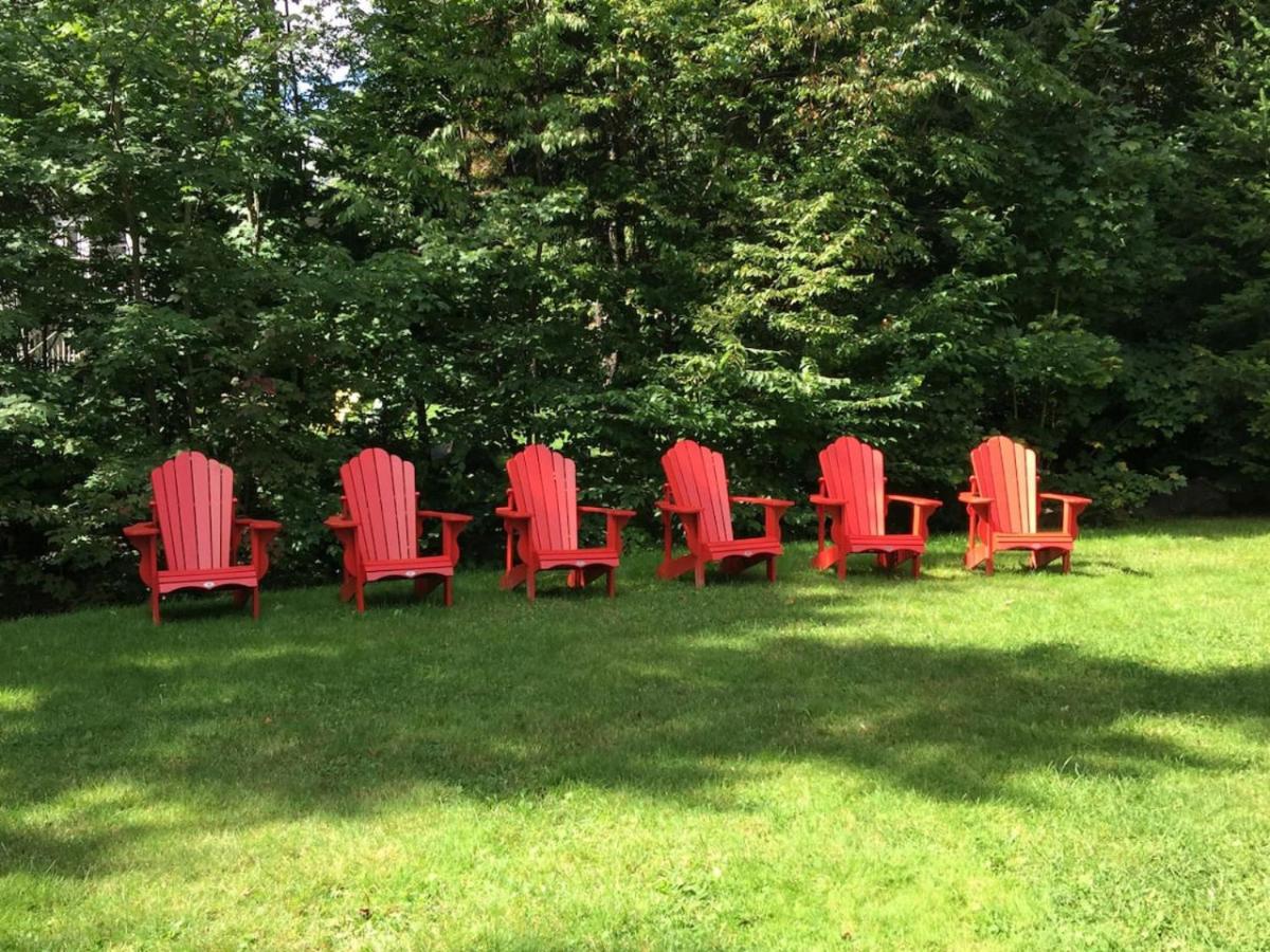 Red Devil Six Bedroom Cottage Private Beach