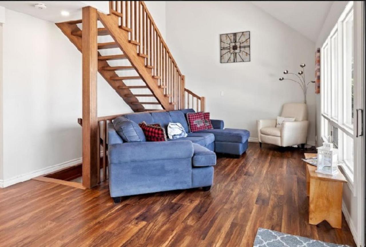 Muskoka Charm Beautiful four bedroom cottage