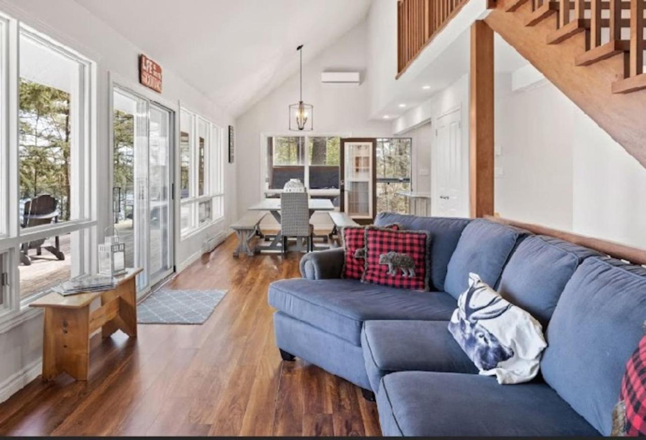 Muskoka Charm Beautiful four bedroom cottage