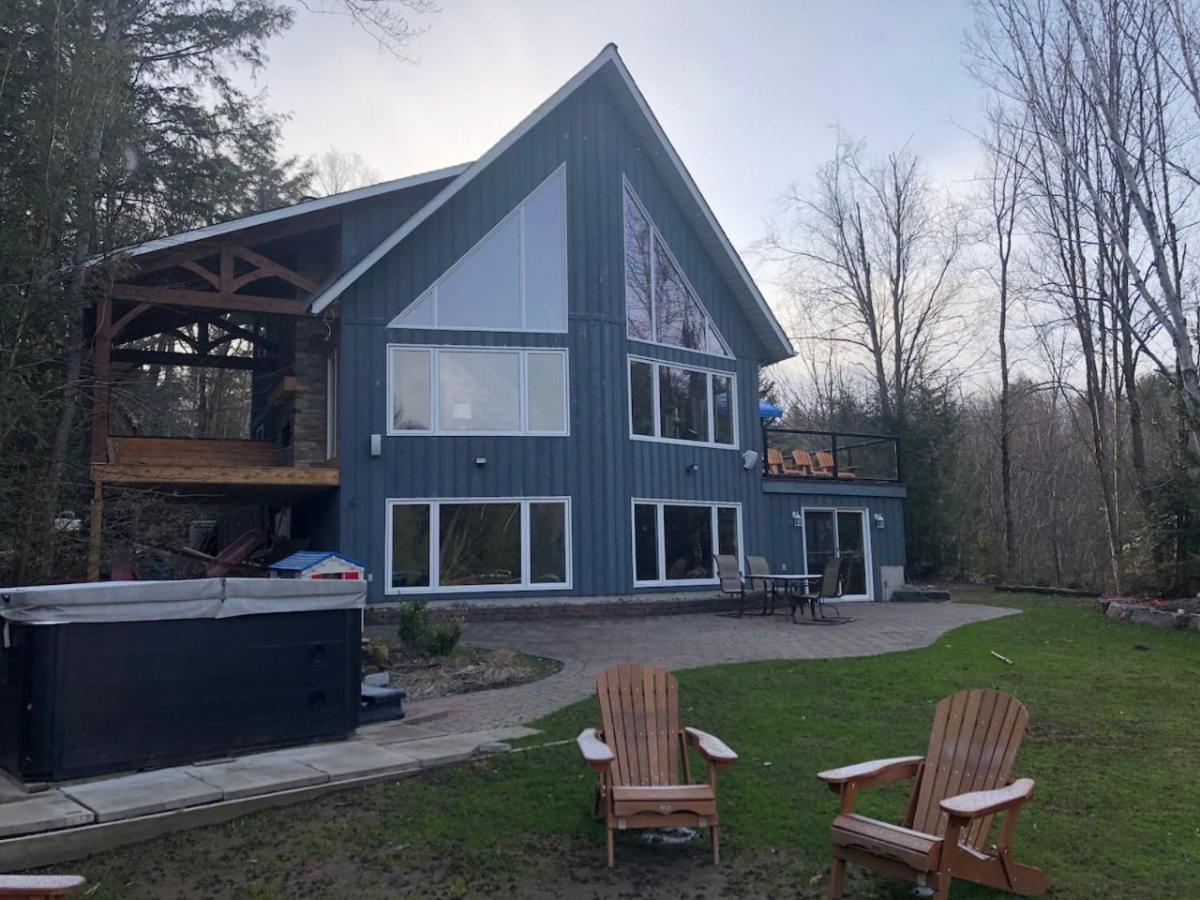 Camp David Beautiful five bedrooms Private beach