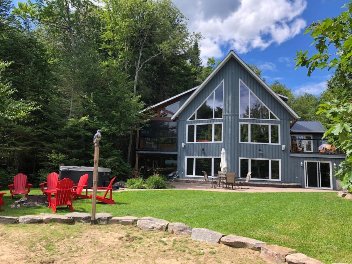 Camp David Beautiful five bedrooms Private beach