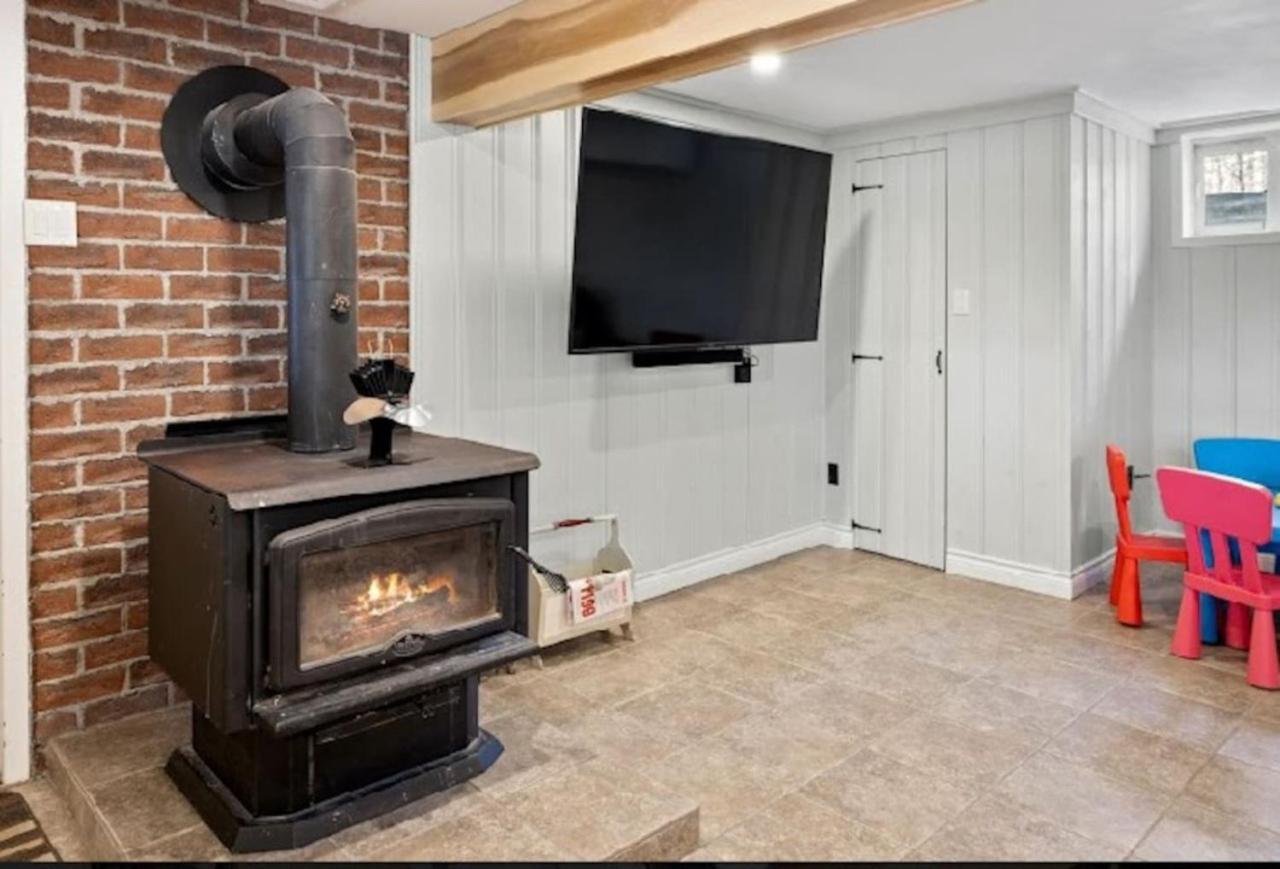 Muskoka Charm Beautiful four bedroom cottage