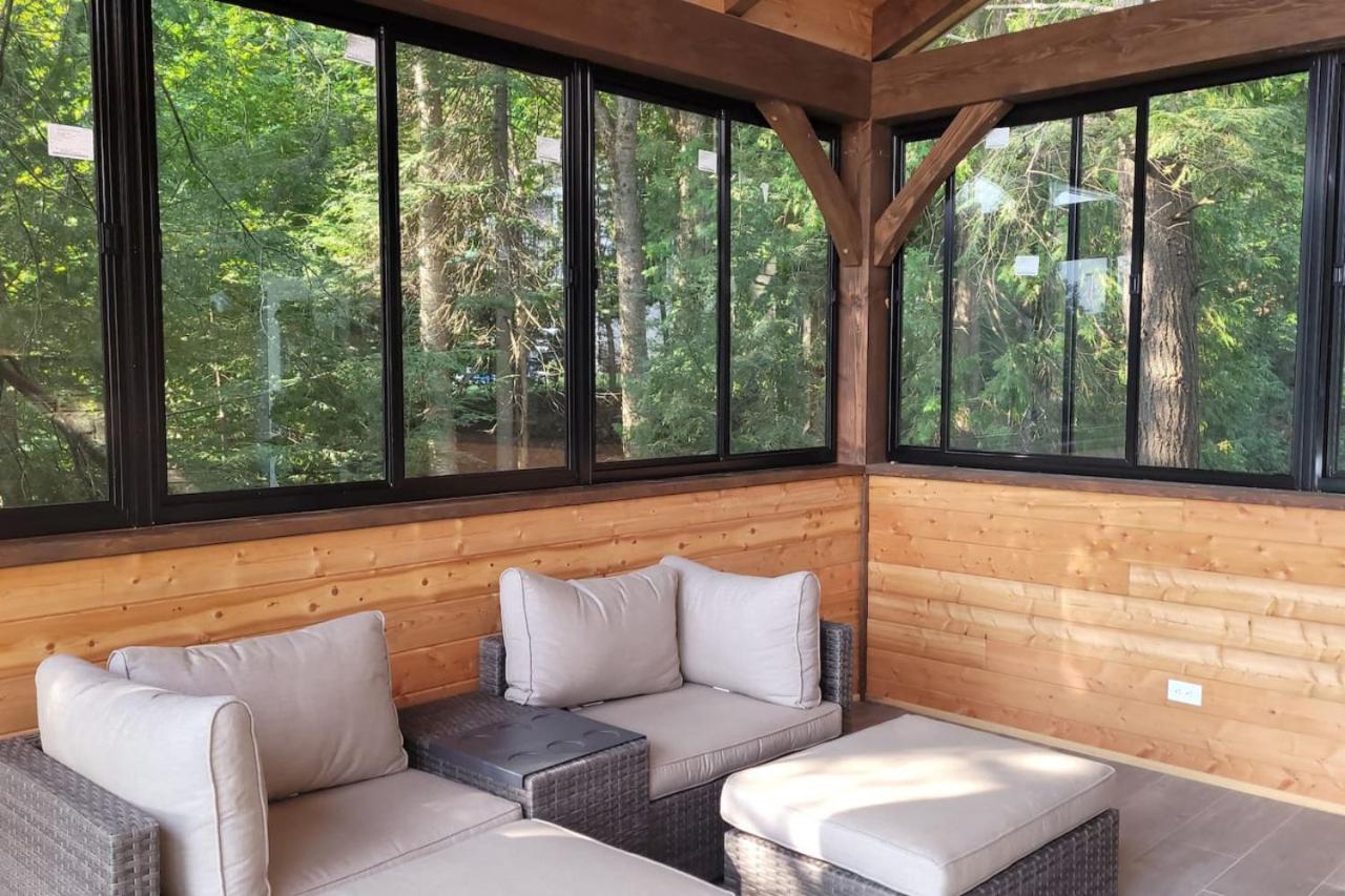 Camp David Beautiful five bedrooms Private beach